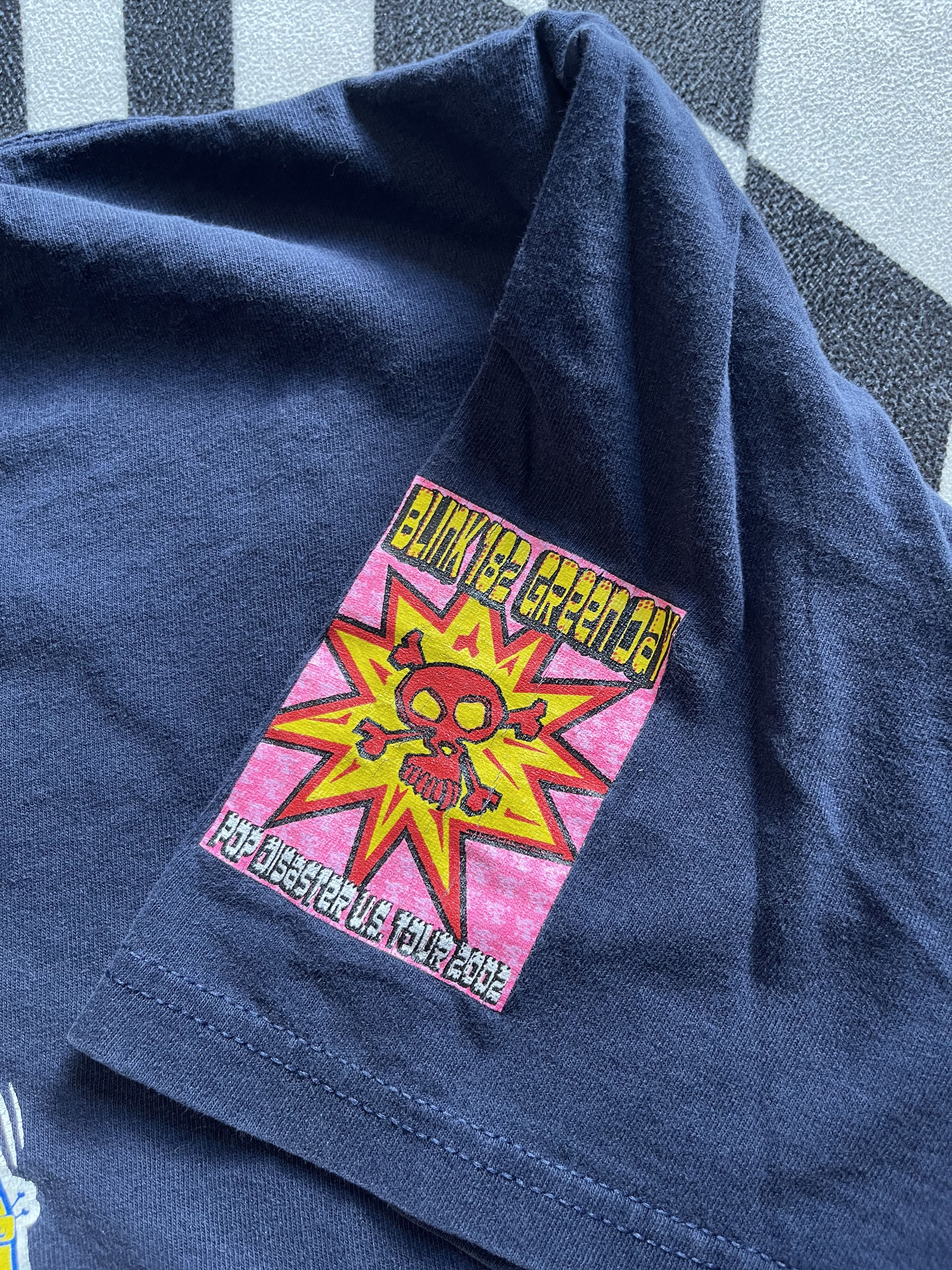 Band Tees Vtg Vans Warped Tour 02 Yoo-Hoo "Big Stinkin' Summer Tour"XL Size US XL / EU 56 / 4 - 4 Thumbnail