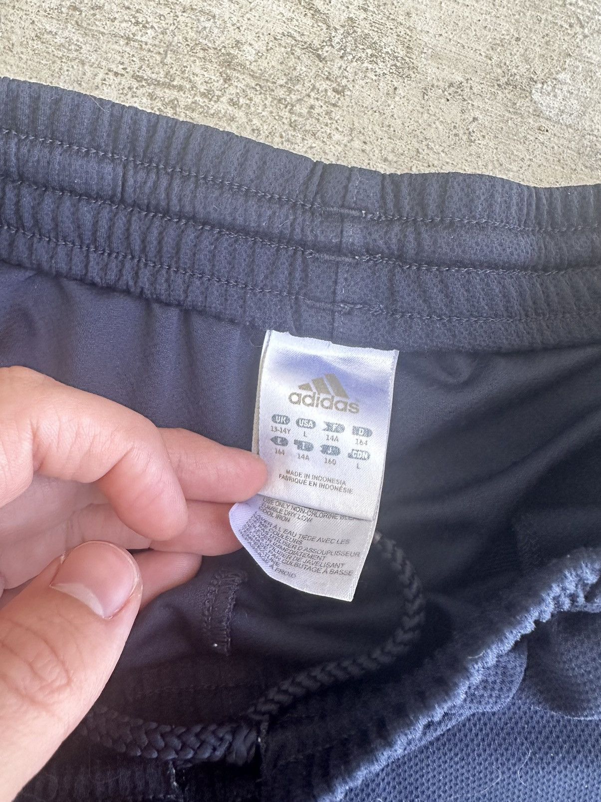 Adidas × Vintage Adidas 3 Stripe Running Shorts Size US 30 / EU 46 - 2 Thumbnail