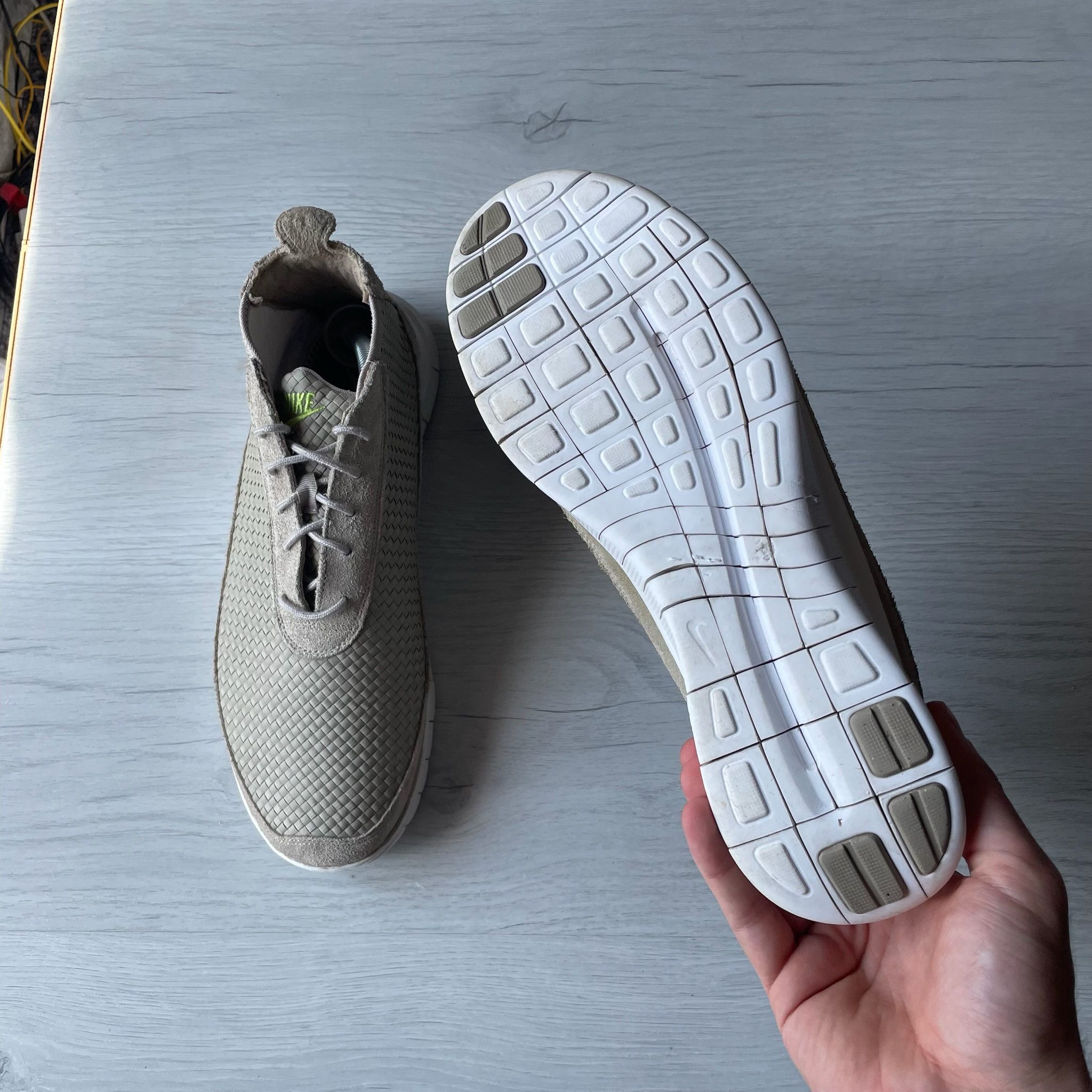 Nike Nike Free Chukka Size US 11.5 / EU 44-45 - 2 Thumbnail