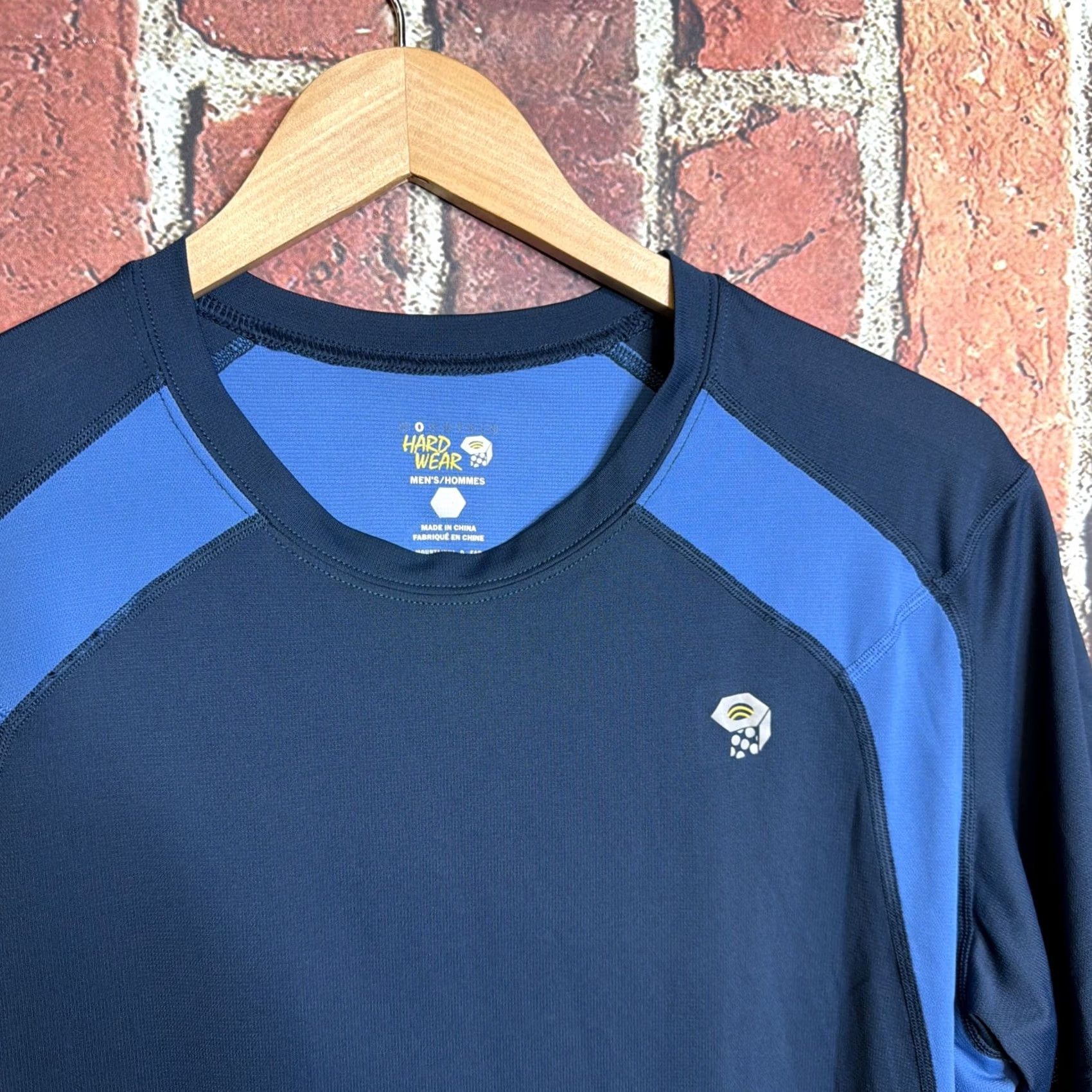 Mountain Hardwear Mountain Hardwear Men’s T-Shirt Quick Dry Athletic Tee Shirt Solid Blue L Short Sleeve Crew Neck Size US L / EU 52-54 / 3 - 2 Thumbnail