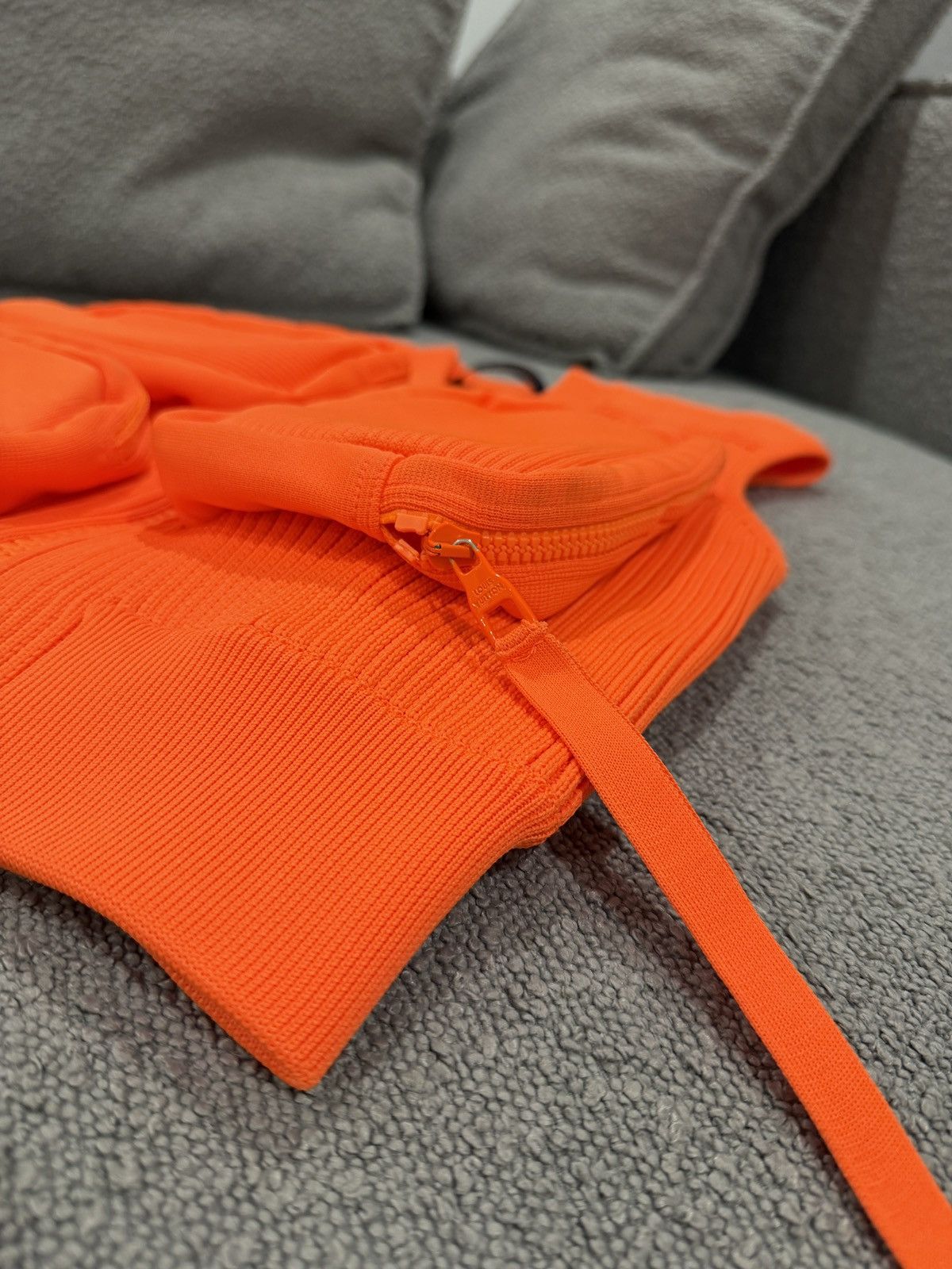 Louis Vuitton LOUIS VUITTON Virgil Abloh Multi 3D Pocket Vest Jacket S Size US S / EU 44-46 / 1 - 9 Thumbnail