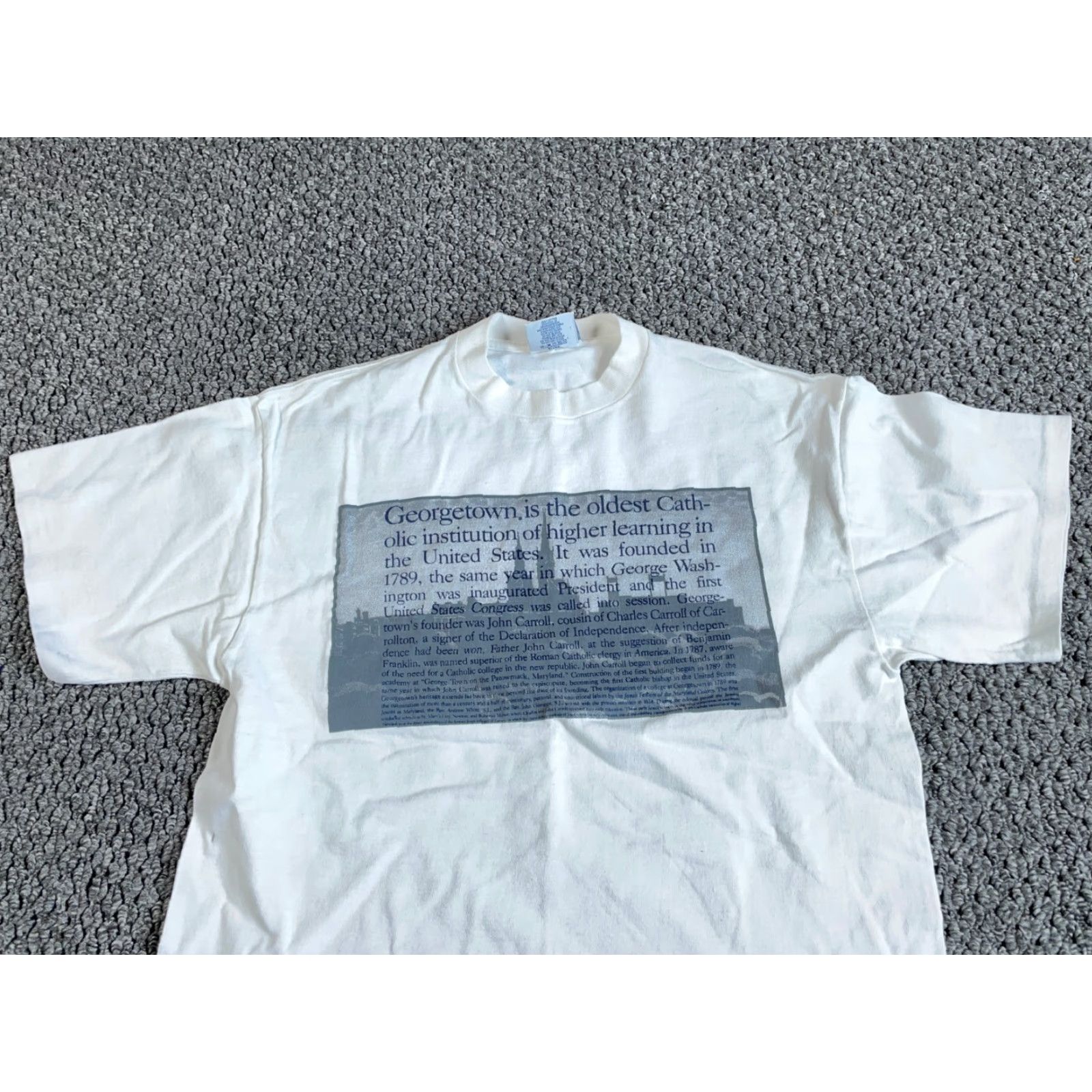 Velva Sheen VINTAGE Georgetown Print T-Shirt Adult Large White Velva Sheen Logo 90s College Shirt Mens Large Size US L / EU 52-54 / 3 - 7 Thumbnail