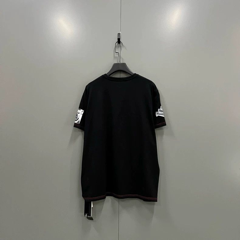 Givenchy Givenchy Black Short-Sleeve with Letter Pattern Print Size US XL / EU 56 / 4 - 2 Thumbnail
