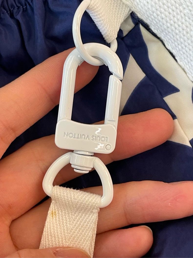 Louis Vuitton Louis Vuitton Bermuda shorts with blue and white presbyopia Size US 38 / EU 54 - 7 Thumbnail