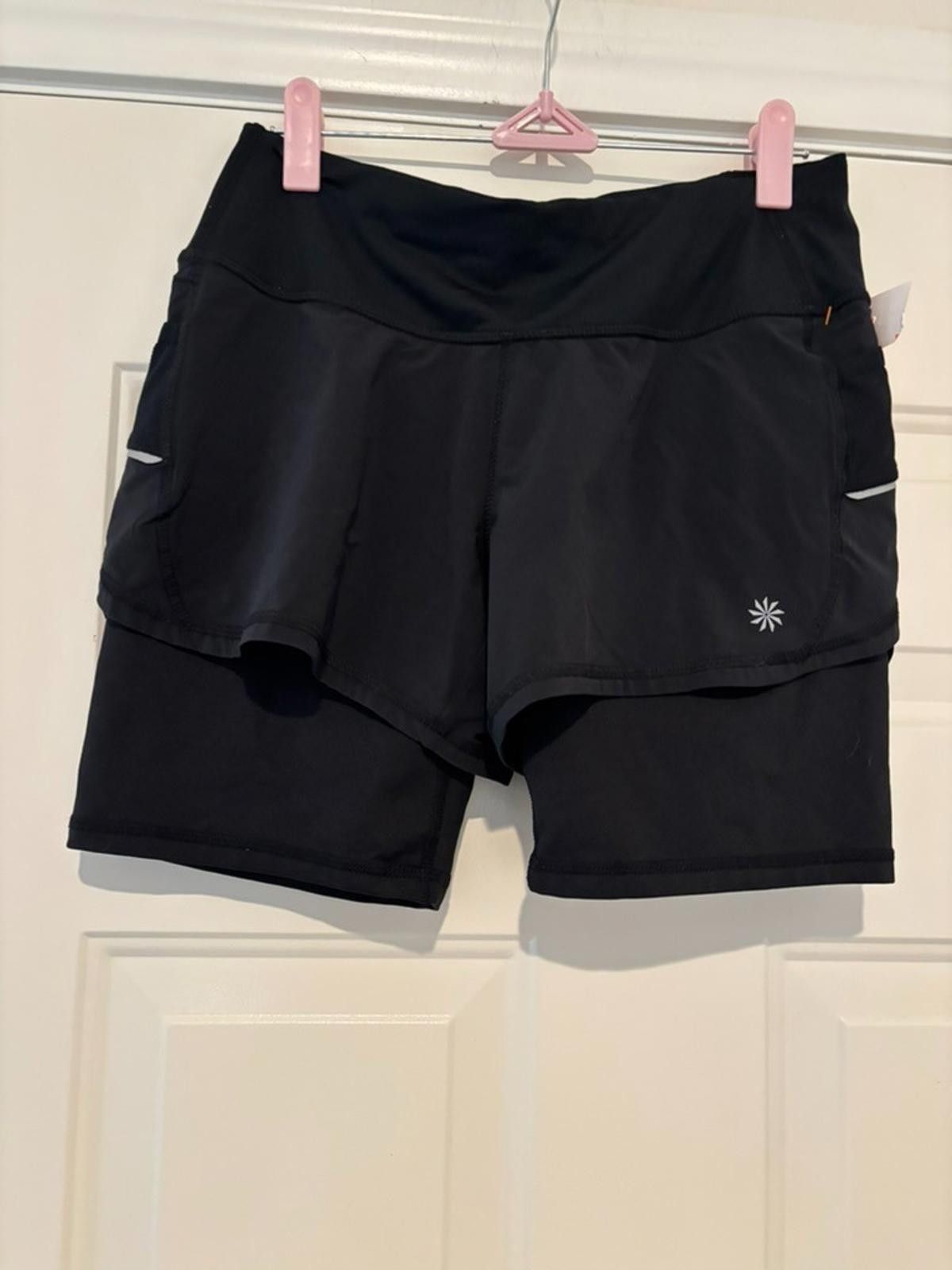 Designer Womens Athleta black sz XS shorts with bike shorts #339 Size 28" / US 6 / IT 42 - 1 Thumbnail