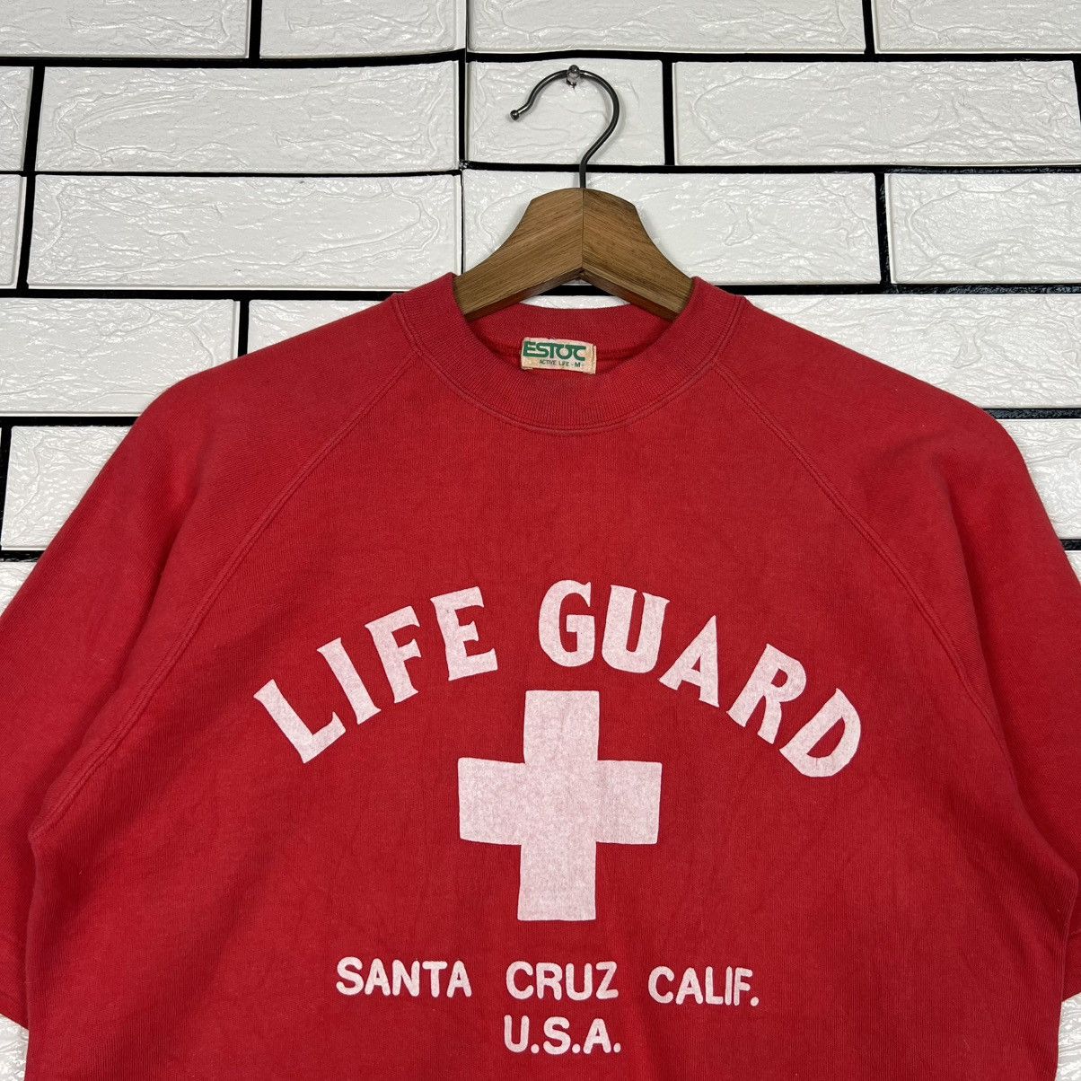 Vintage Vintage 80's LIFE GUARD Santa Cruz SS Sweatshirt #3945-C180 Size US M / EU 48-50 / 2 - 3 Thumbnail