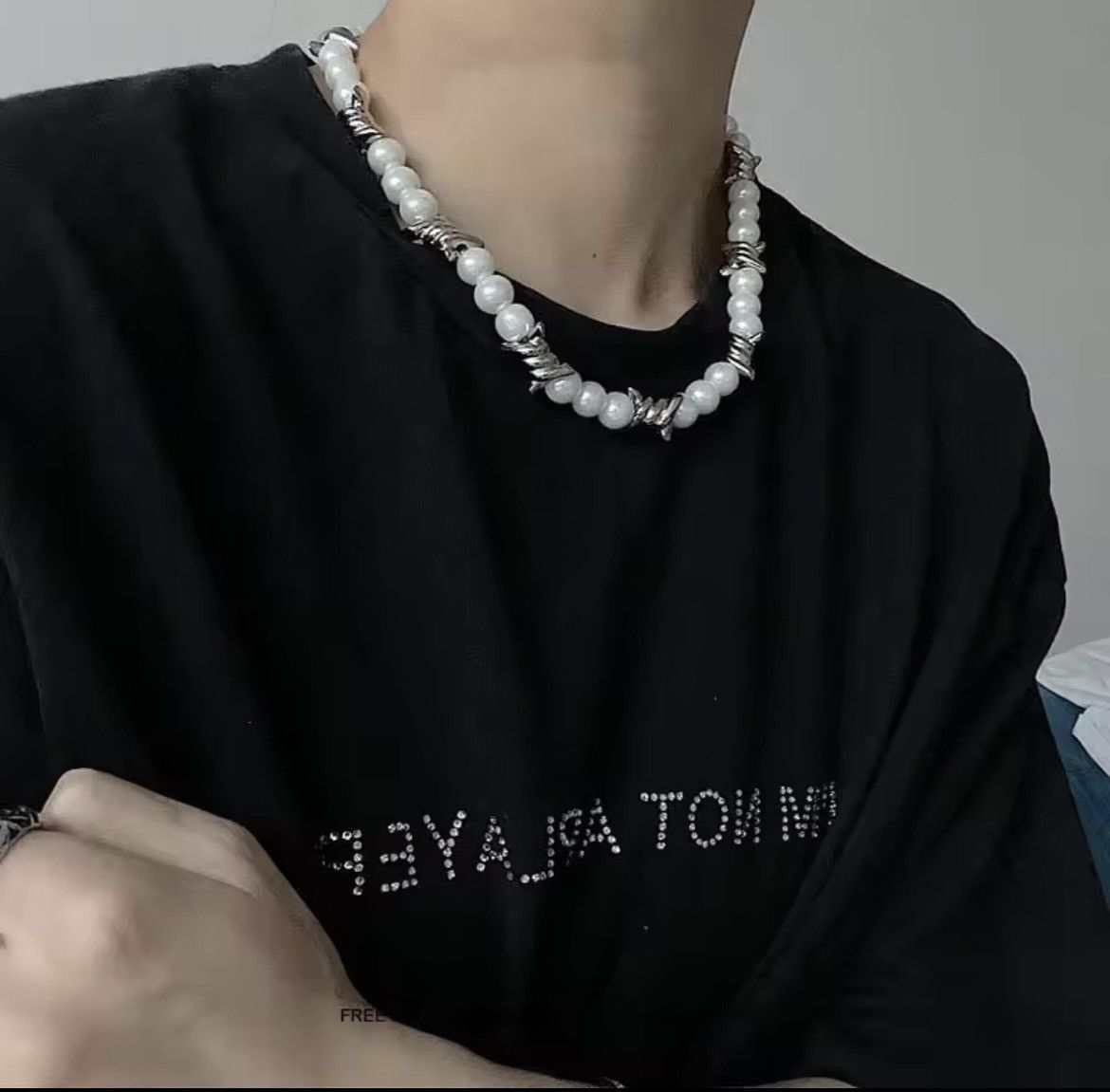 Pearls Before Swine Punk Hip Hop White Imitation Pearl Necklace Size ONE SIZE - 3 Thumbnail