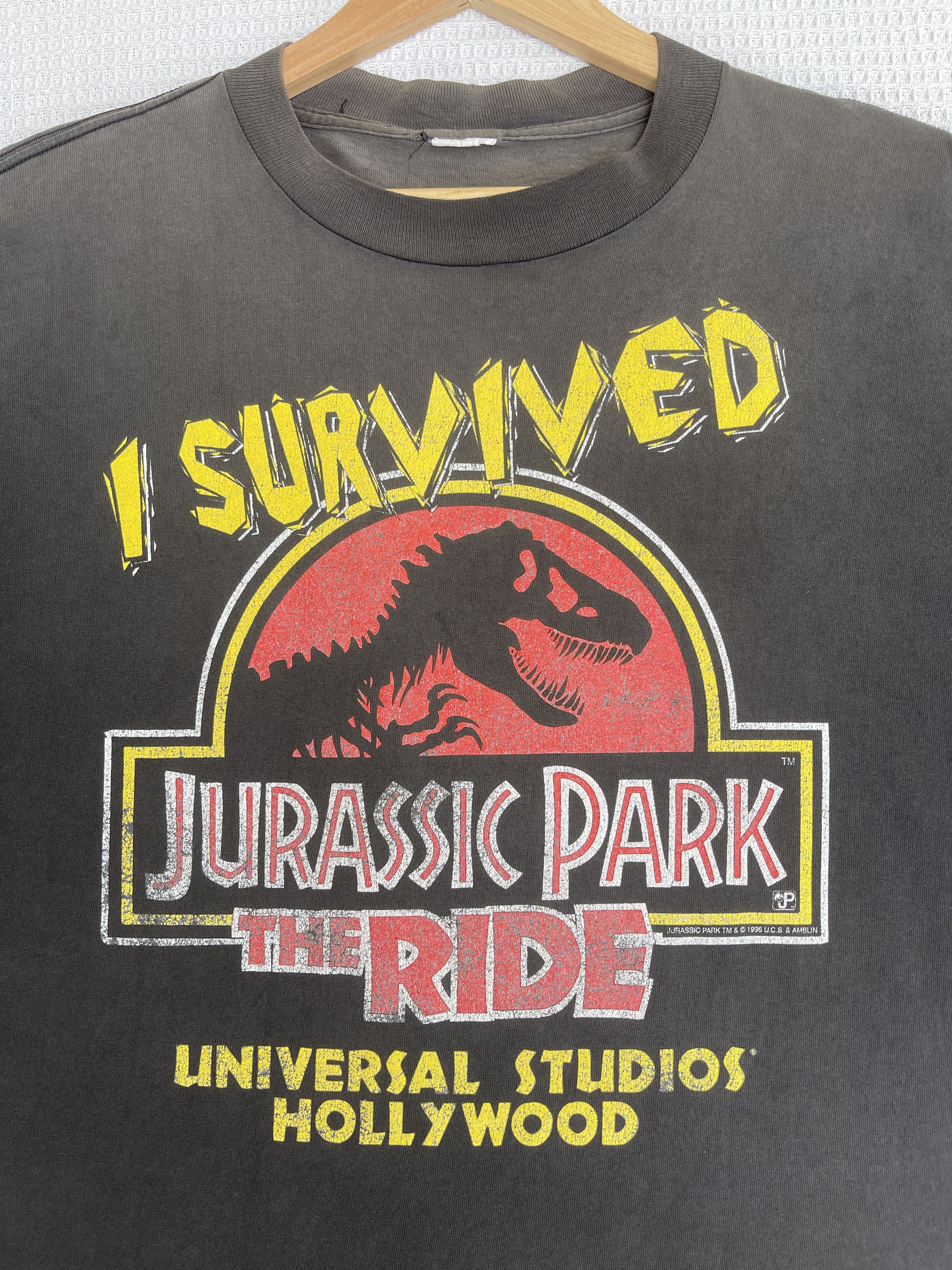 Universal Studios Rare🔥Faded🔥Vtg 90s Jurassic Park Universal Studio Tee Size US XXL / EU 58 / 5 - 9 Thumbnail