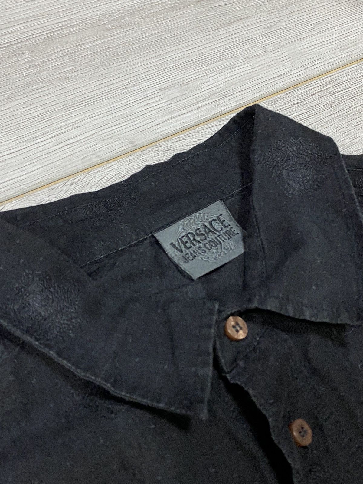 Versace Versace monogram linen vintage shirt buttons Size US XL / EU 56 / 4 - 5 Thumbnail