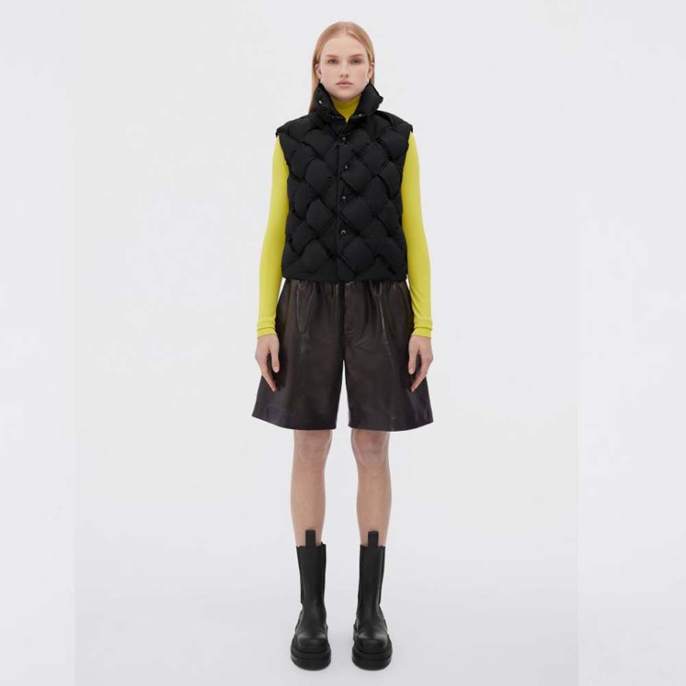 Bottega Veneta o1n1vont1224 Vest in Black Size L / US 10 / IT 46 - 1 Thumbnail