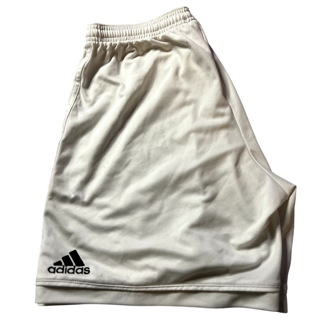 Adidas Adidas White Athletic Shorts Size Large - RN 88387 clean Size US 36 / EU 52 - 1 Thumbnail