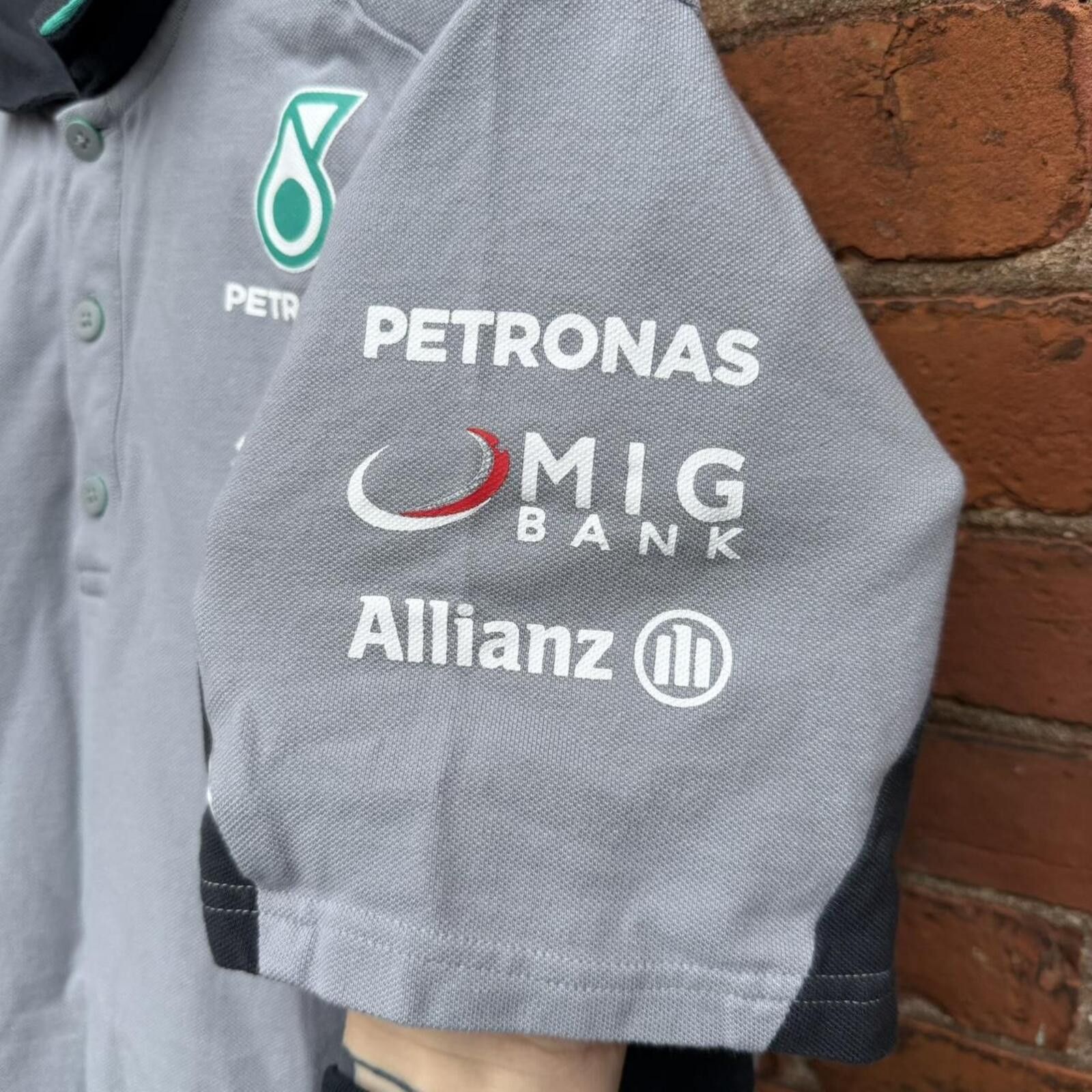 Puma vintage Mercedes Benz petronas puma polo shirt L/XL Size US XL / EU 56 / 4 - 4 Thumbnail