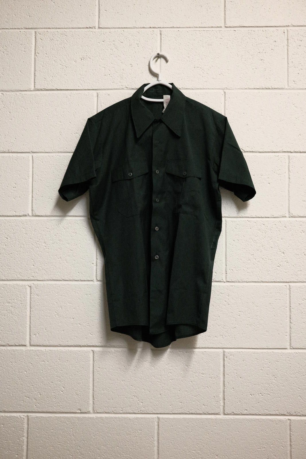 King Men's Dark Green Short Sleeve Button-Up Shirt Medium Size US M / EU 48-50 / 2 - 1 Thumbnail