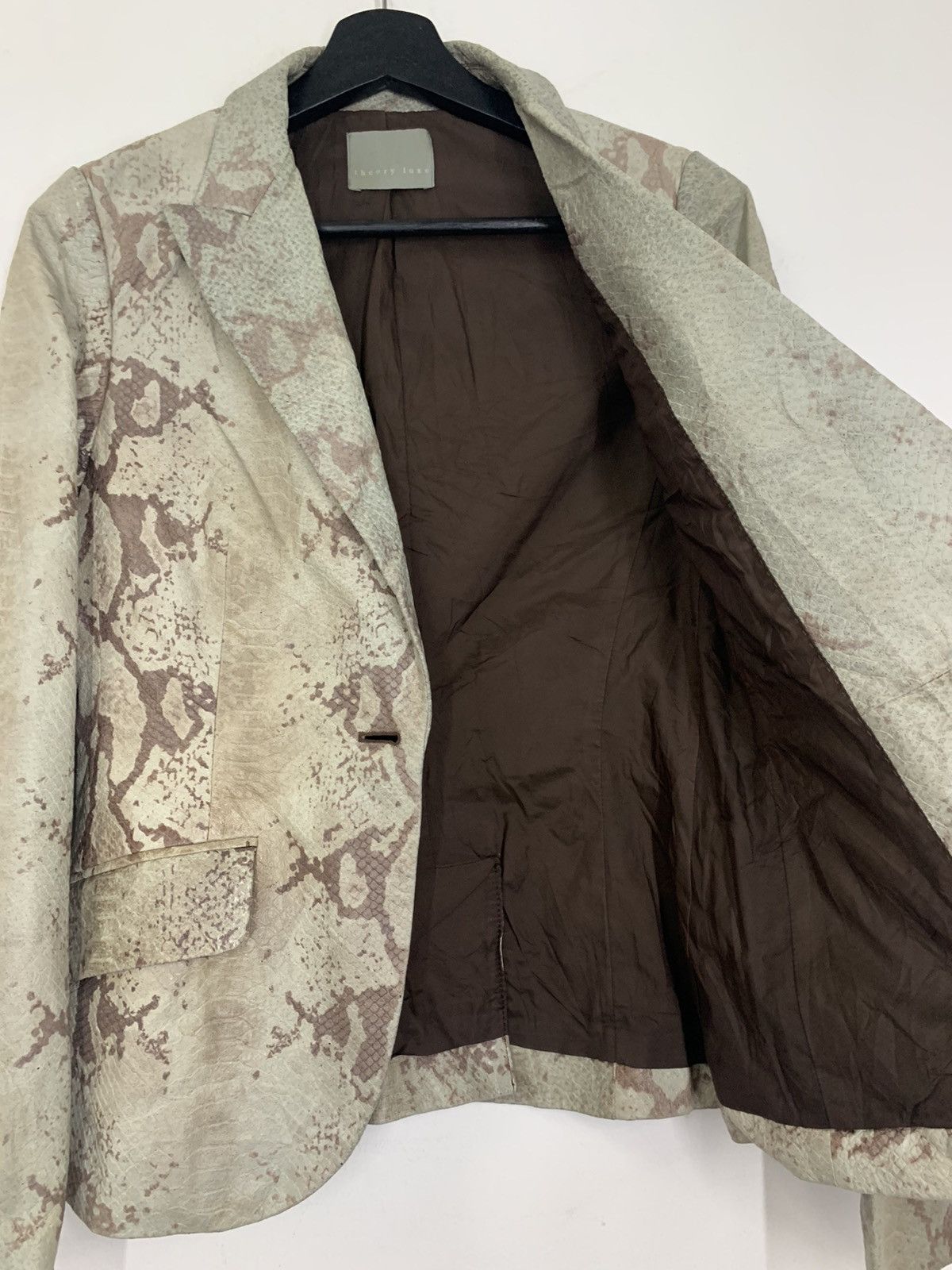 Japanese Brand × Theory Theory Luxe Python Leather Coat Size US XS / EU 42 / 0 - 8 Thumbnail