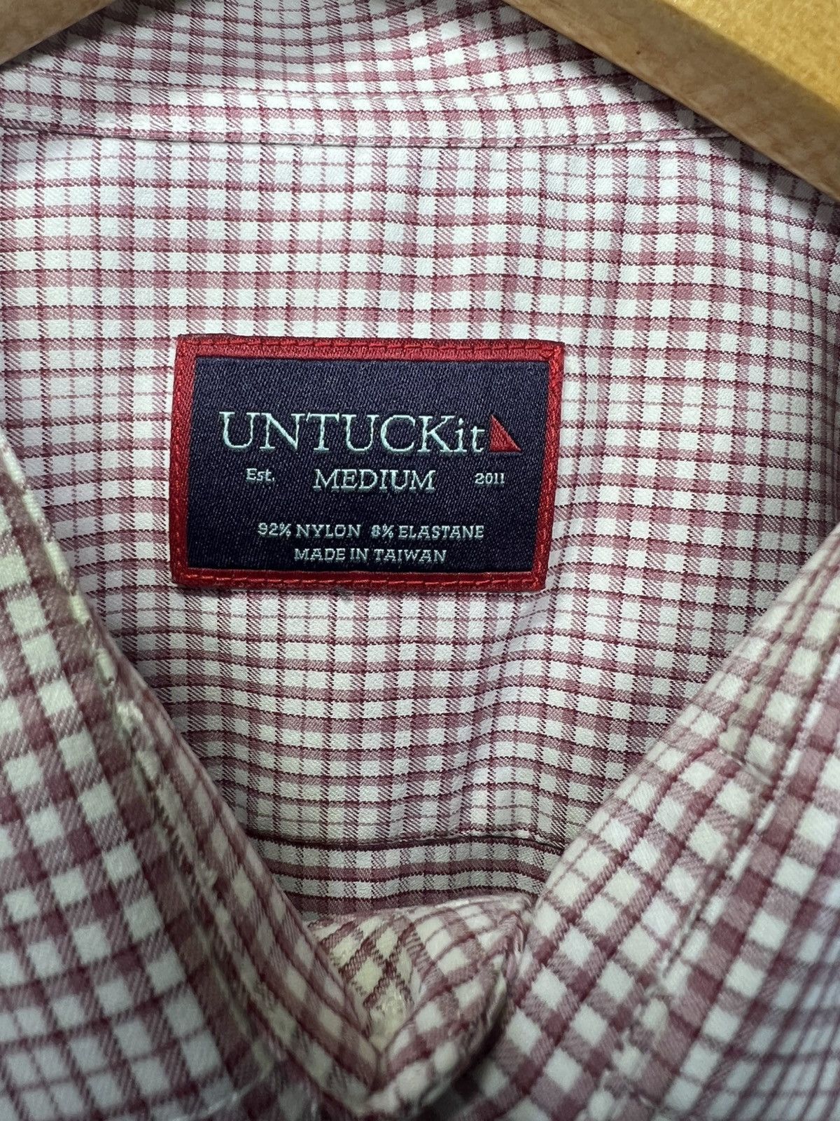 UNTUCKit UNTUCKit Beckman Shirt Men's Size Medium Red Checkered Size US M / EU 48-50 / 2 - 3 Thumbnail