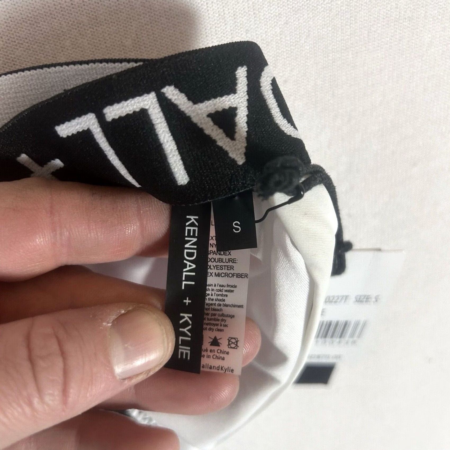 Vintage Kendall & Kylie Sports Bra Womens Small White KKSA-10227T NWT SS Activewear Nike? Size ONE SIZE - 4 Thumbnail