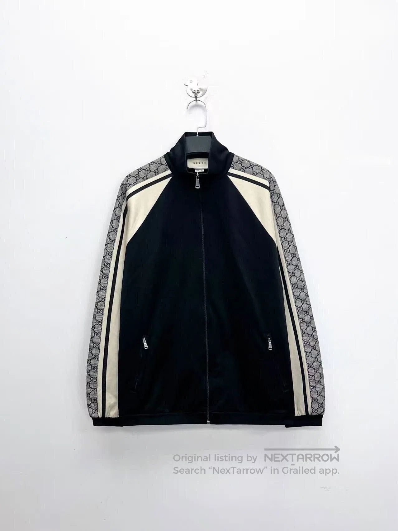 Gucci gucci black double g embossed zip jacket. Size US XL / EU 56 / 4 - 1 Thumbnail
