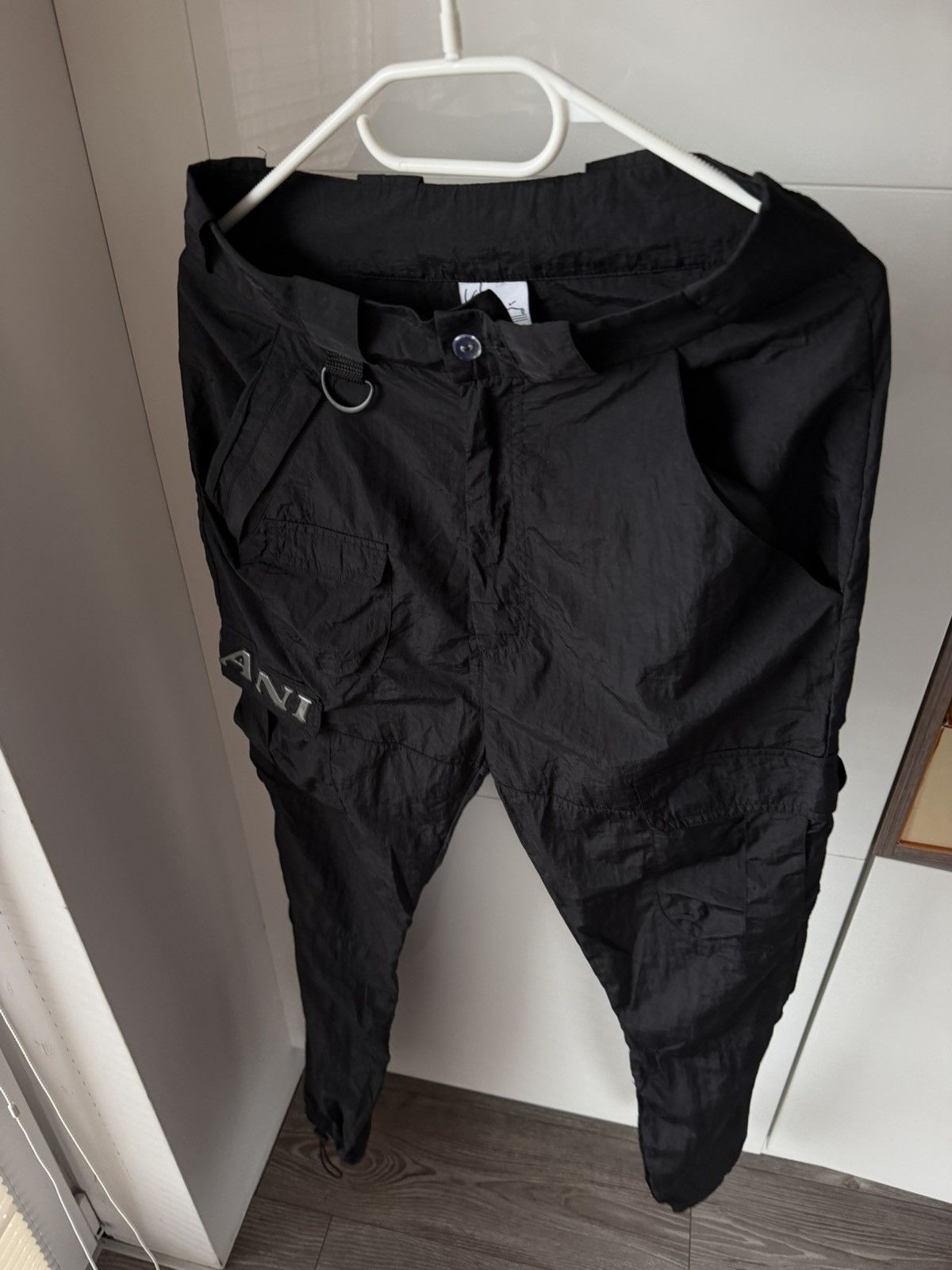 Karl Kani Karl Kani Embroidered Logo Nylon Rap Black Unisex Joggers Size US 30 / EU 46 - 6 Thumbnail