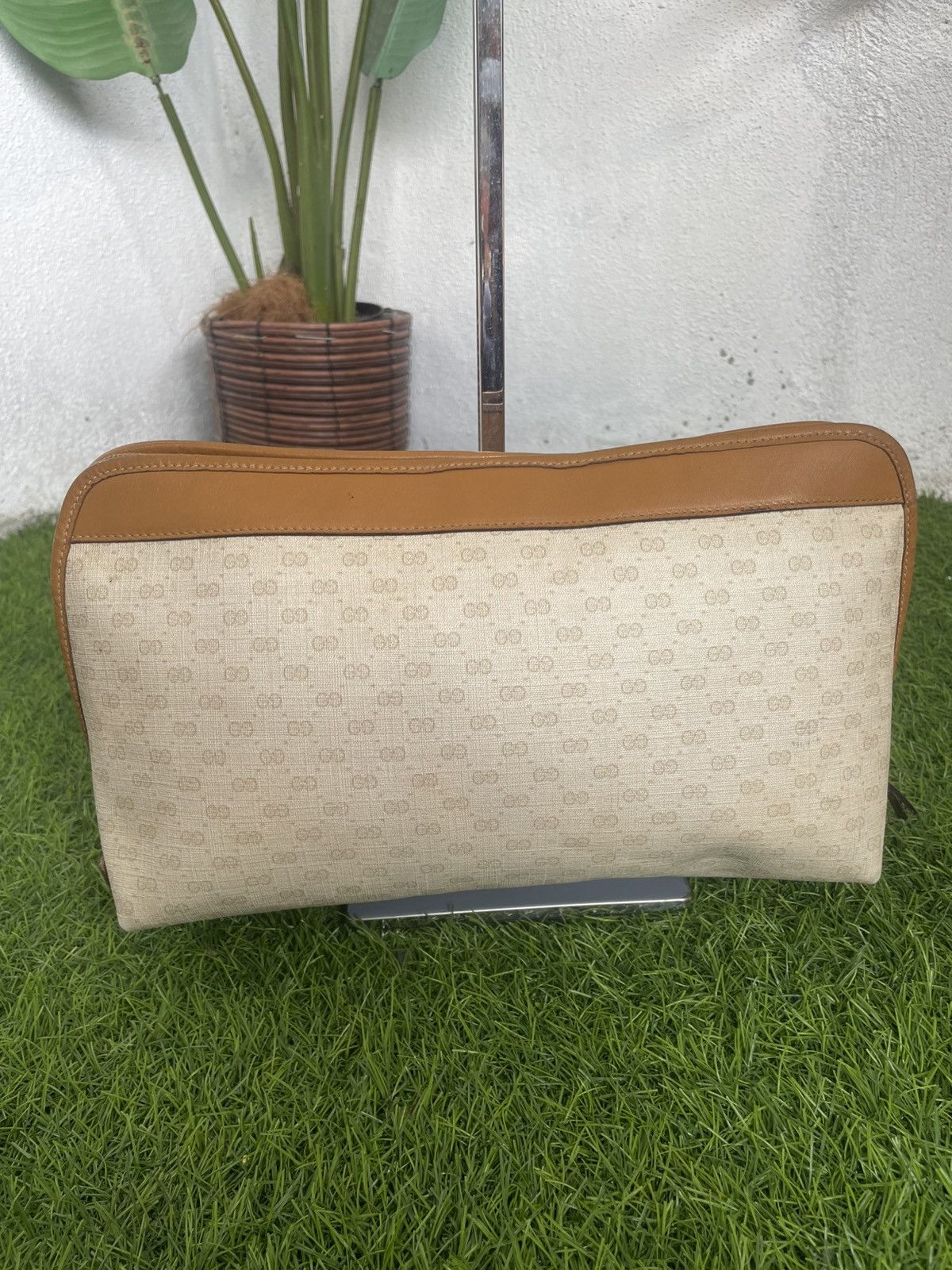 Gucci Authentic vintage GUCCI Clutches Bag Size ONE SIZE - 2 Thumbnail