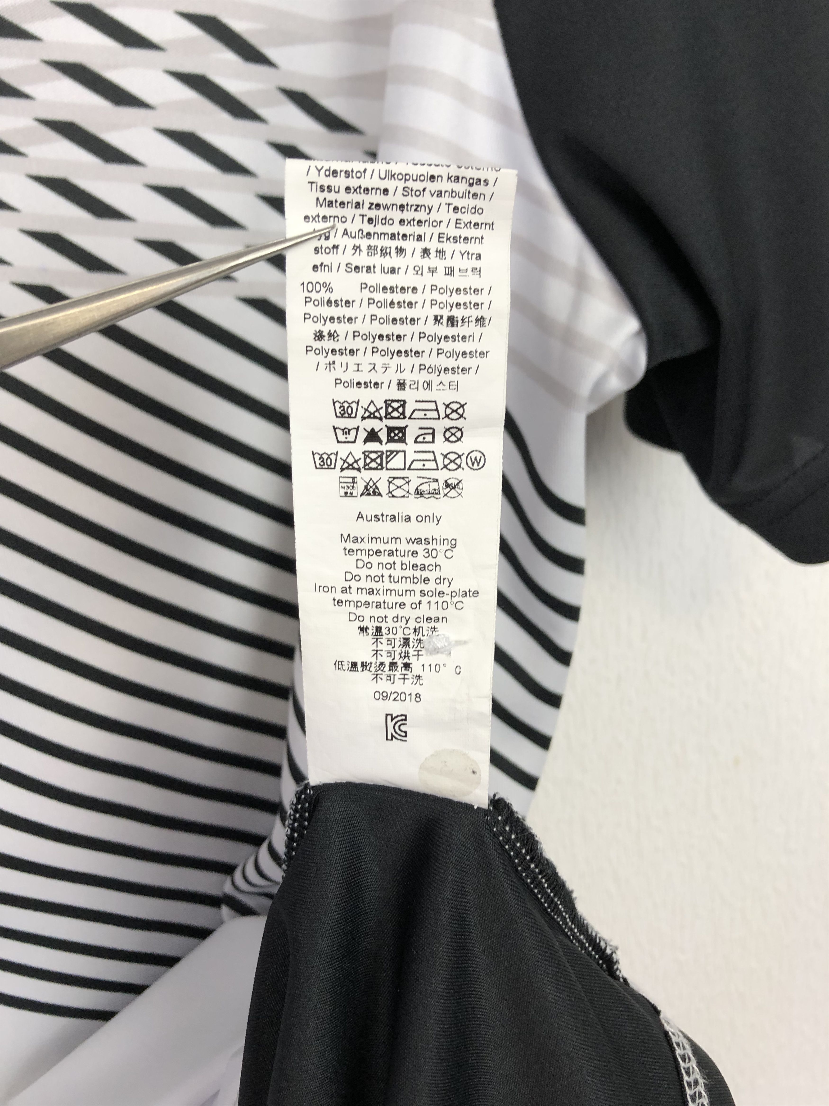 Oakley Oakley Polo Sport Shirt Black White RunY2K Drill Tee Size US L / EU 52-54 / 3 - 8 Thumbnail