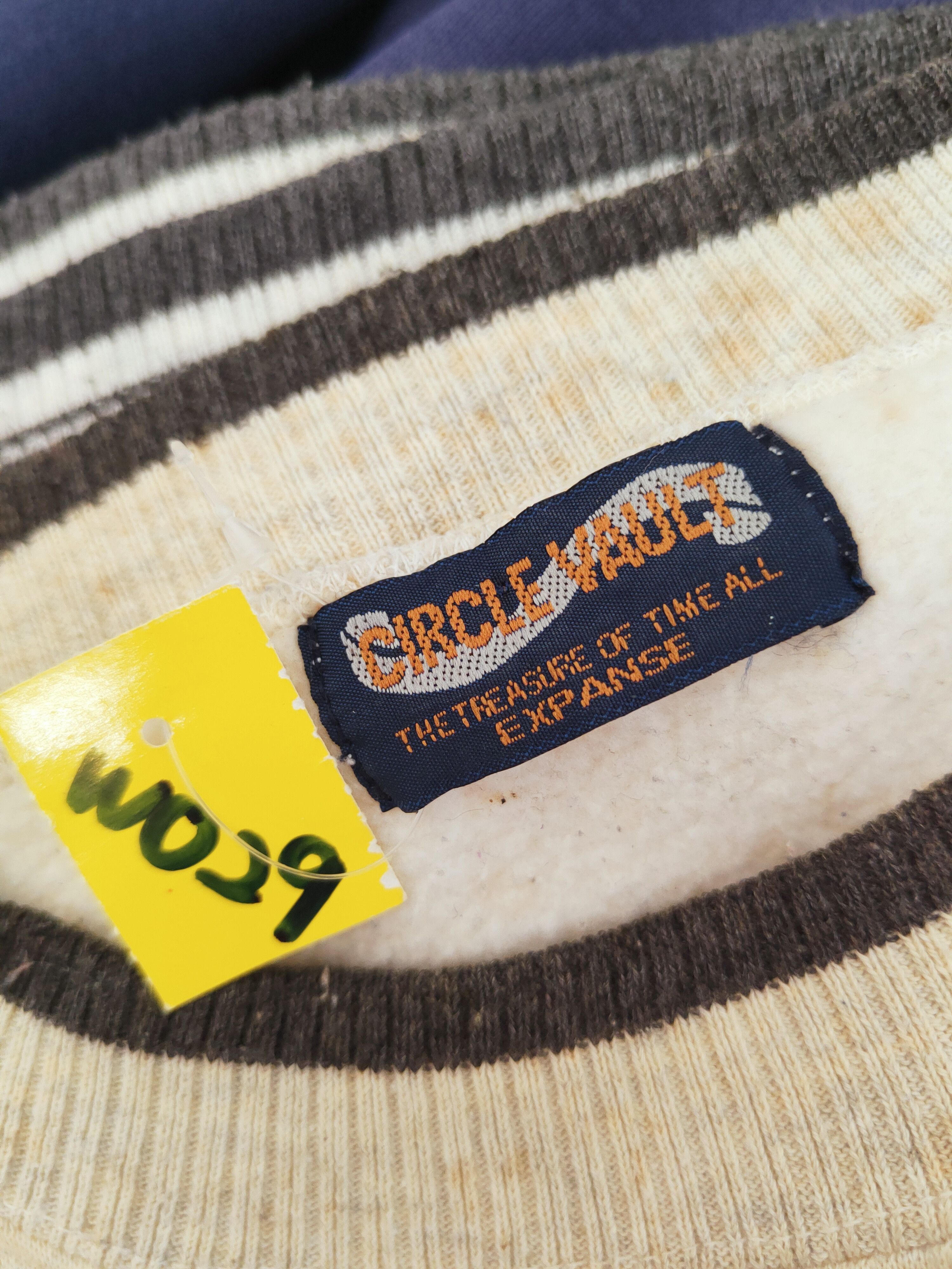 Cartoon Network × Peanuts × Vintage Circle Vault Cream Peanuts Sweatshirts #W029 Size US M / EU 48-50 / 2 - 12 Thumbnail