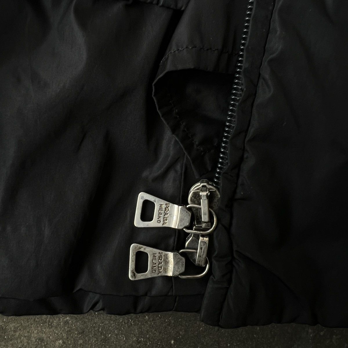 Prada Vintage Prada Light Puffer Jacket Made In Italy Size 42 Size S / US 4 / IT 40 - 15 Thumbnail