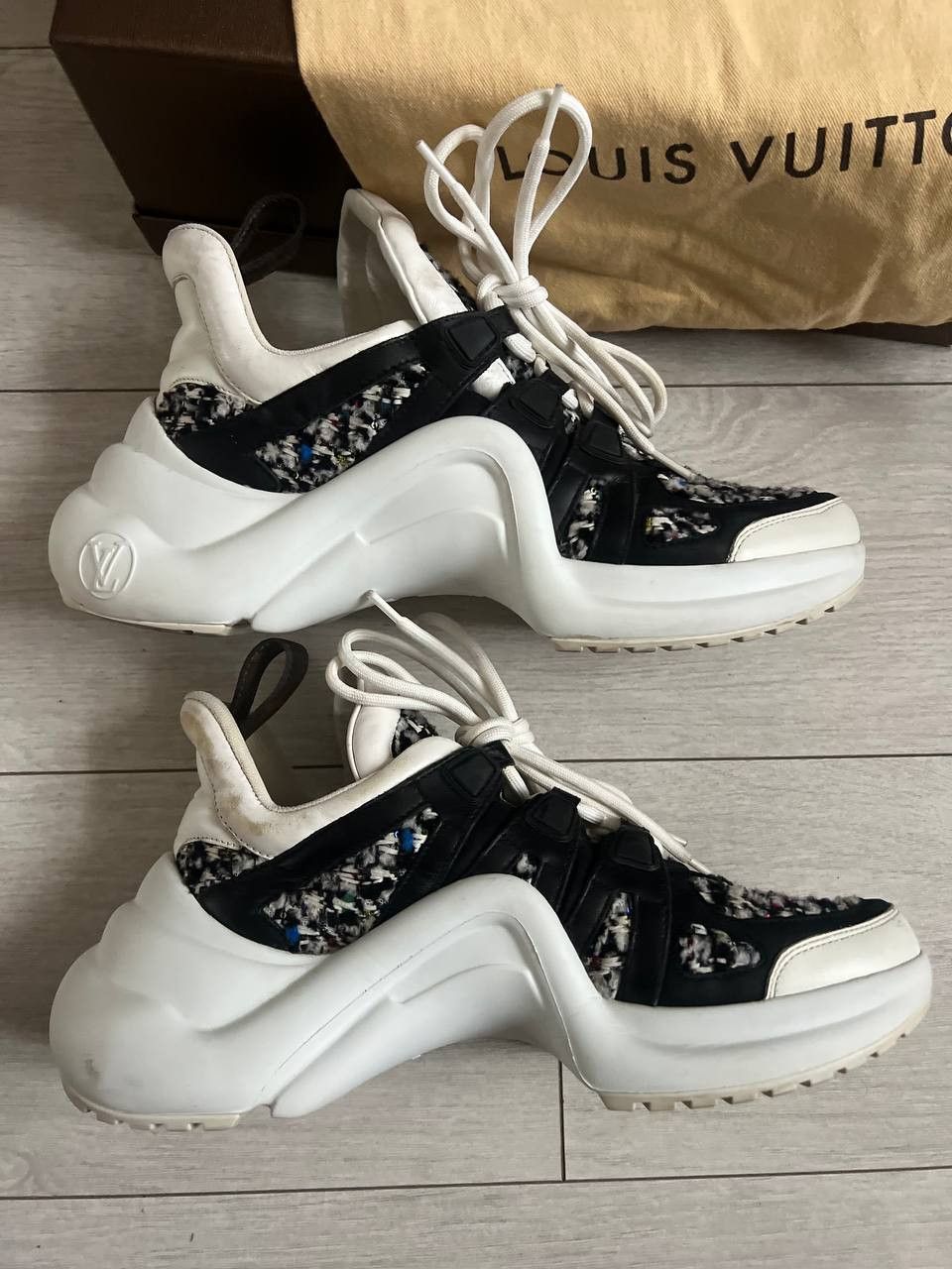Louis Vuitton Louis Vuitton Tweed Sneakers Size US 7.5 / IT 37.5 - 2 Thumbnail