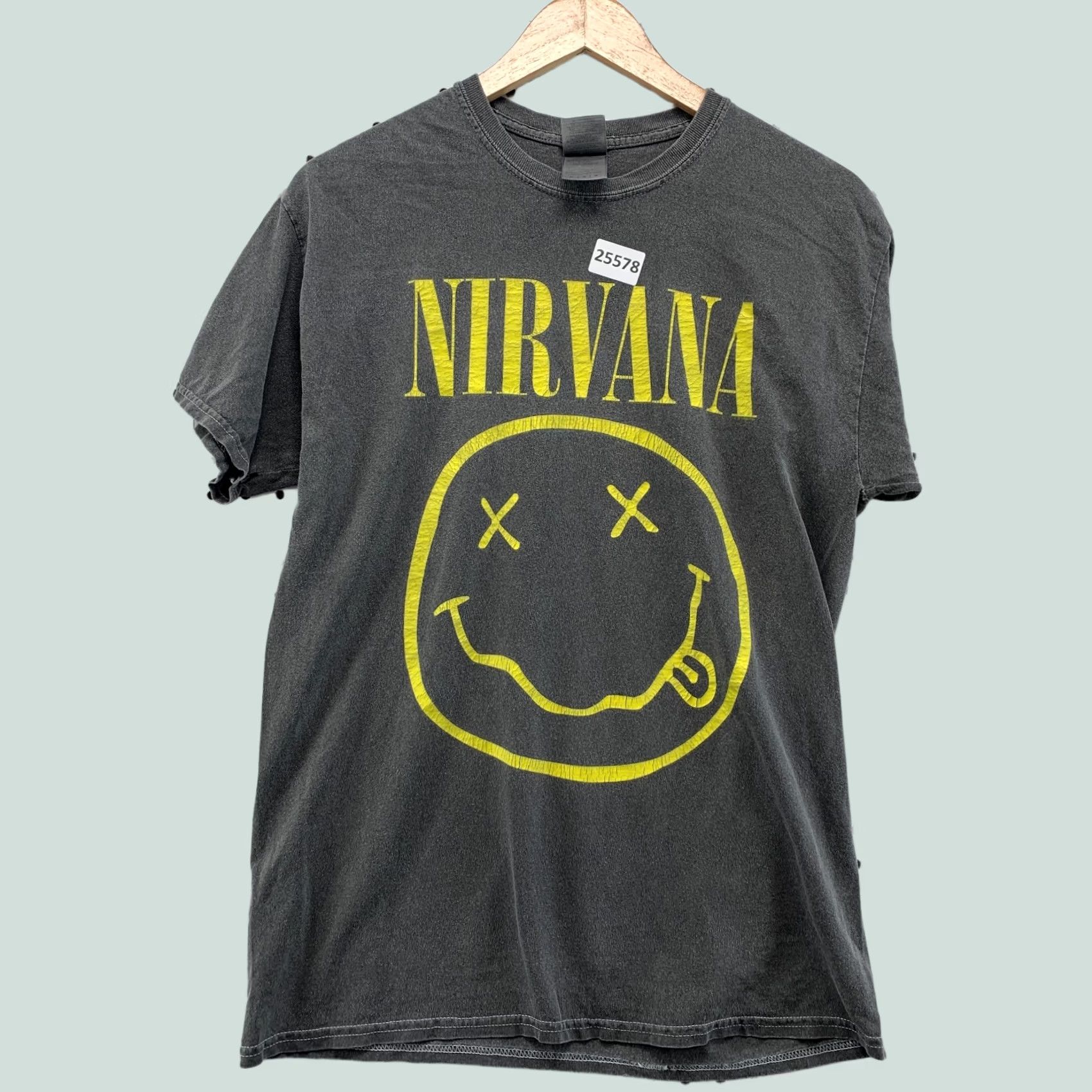 Gildan Nirvana Shirt Faded Gray Yello wSmiley Face Music Band Tee Mens Medium Size US M / EU 48-50 / 2 - 1 Thumbnail
