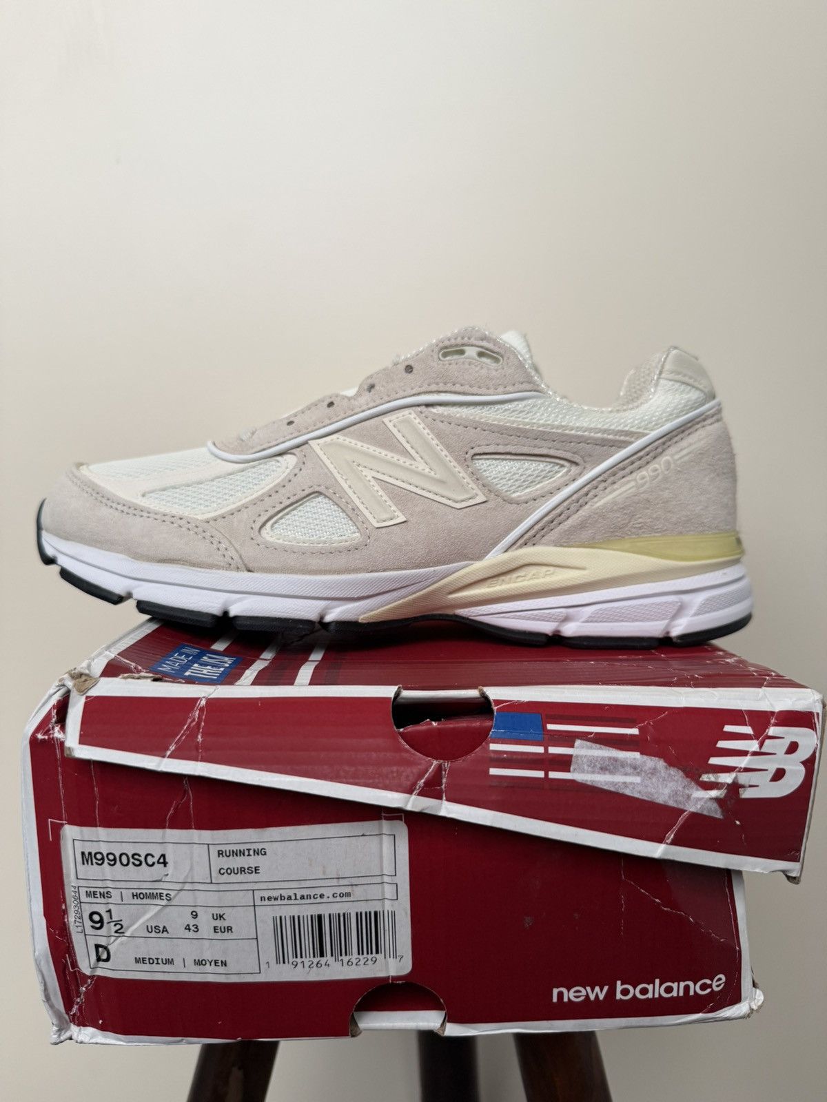 New Balance × Stussy Stussy x 990v4 Cream Size US 9.5 / EU 42-43 - 3 Thumbnail
