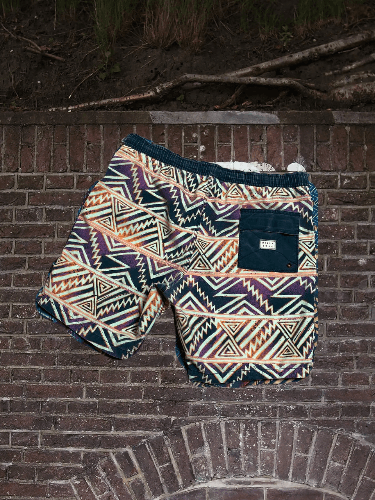 Billabong Vintage Billabong Surf Board Swimming Shorts Size 34 Size US 34 / EU 50 - 1 Thumbnail