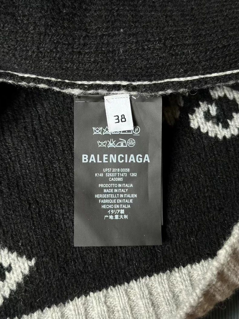 Balenciaga Balenciaga size 38 Grey Bullet Screen Sweater Size US S / EU 44-46 / 1 - 4 Thumbnail