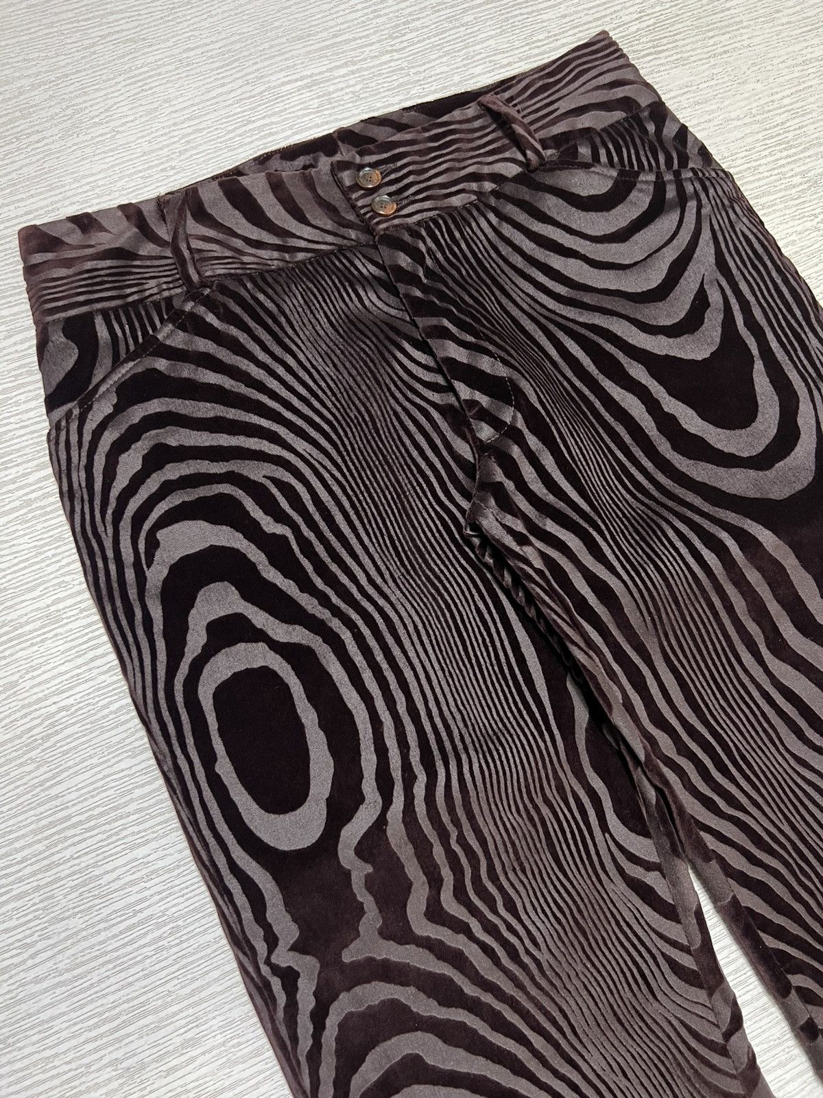 Dolce & Gabbana Dolce & Gabbana - Wood Pattern Allover Print Velvet Trouser Size US 30 / EU 46 - 6 Thumbnail
