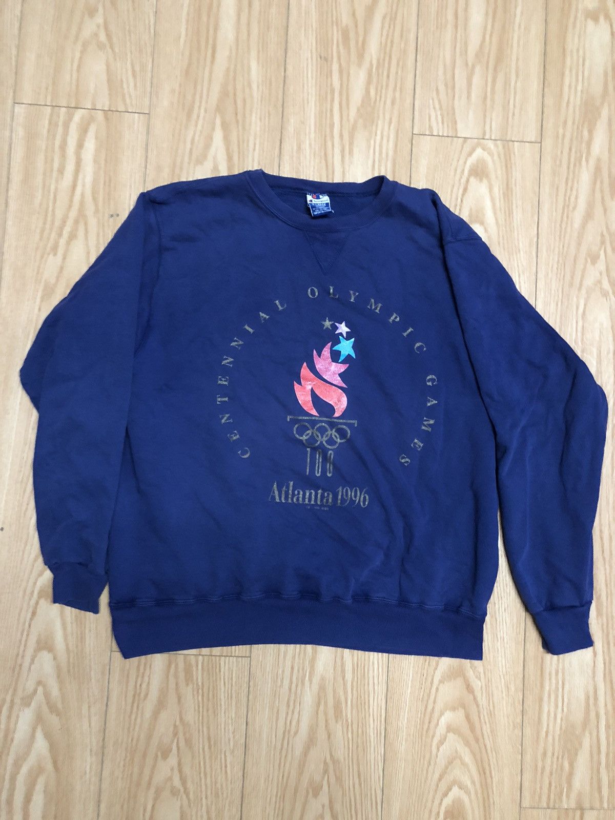 Champion × Vintage Xl blue Vintage 90s Atlanta Olympics Star 1996 Crewneck Size US XL / EU 56 / 4 - 1 Thumbnail