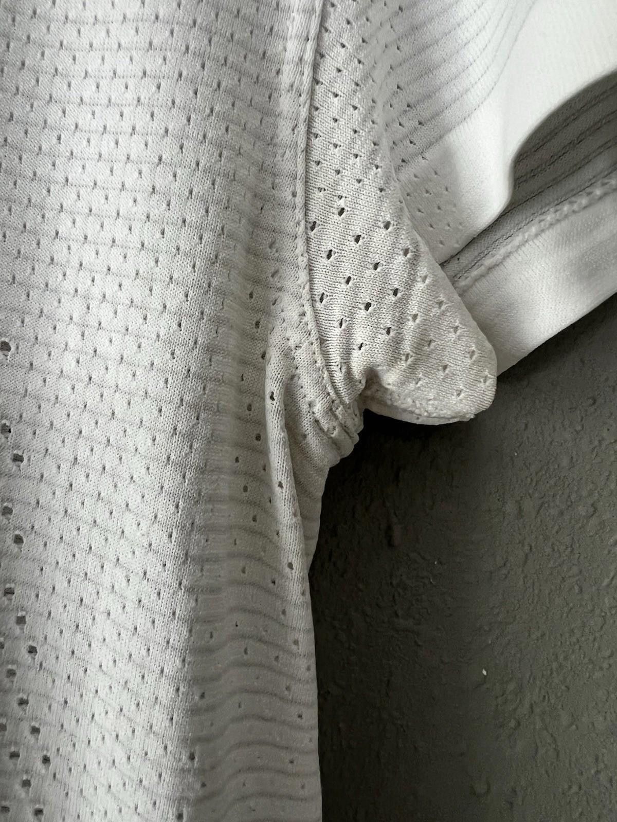 Designer LULULEMON SWIFTLY TECH SHORT SLEEVE SHIRT White/White Size 8 Size M / US 6-8 / IT 42-44 - 8 Thumbnail