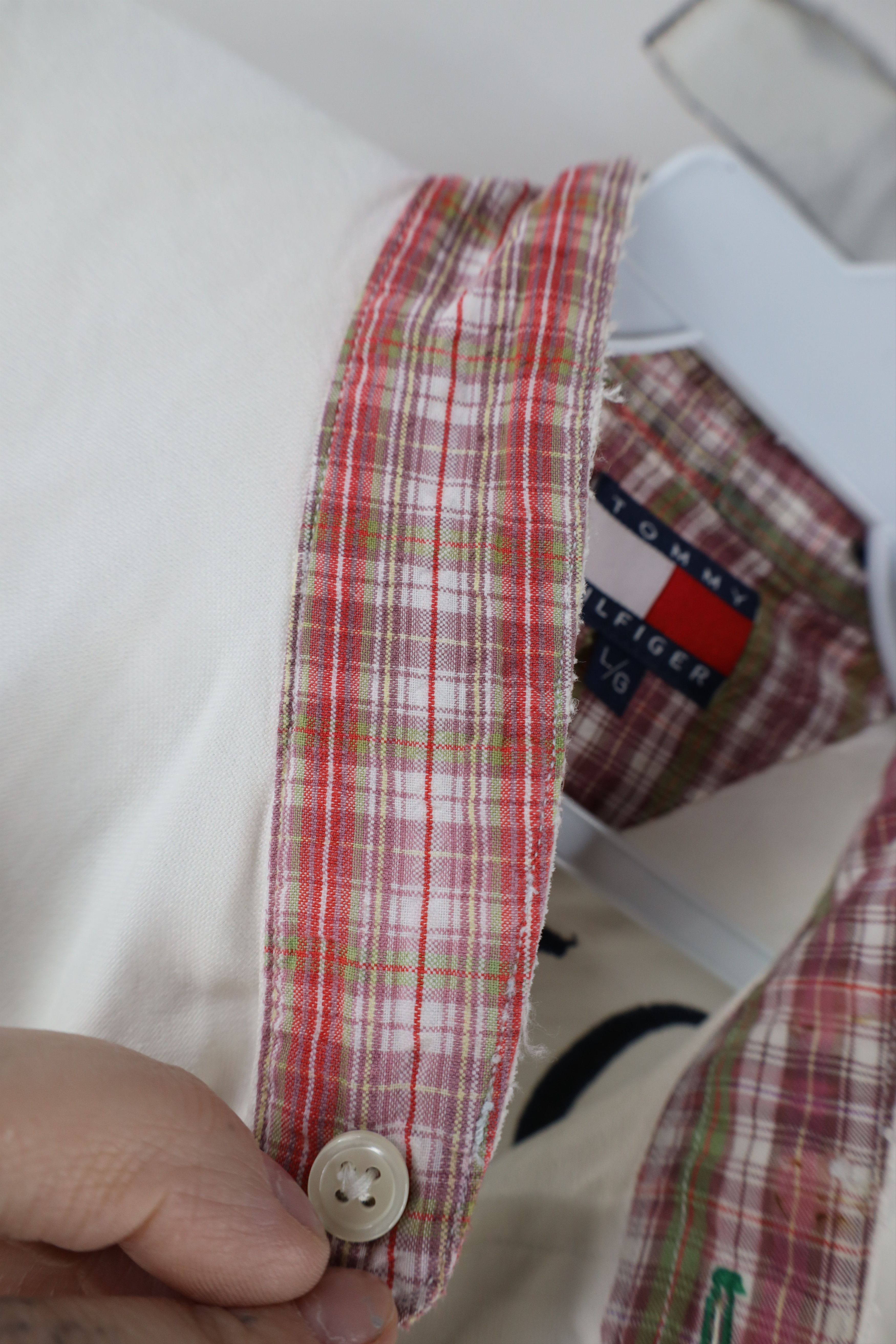 Tommy Hilfiger × Vintage Vintage 90s Tommy Hilfiger Big Logo Band Collar Button Shirt Size US L / EU 52-54 / 3 - 11 Thumbnail
