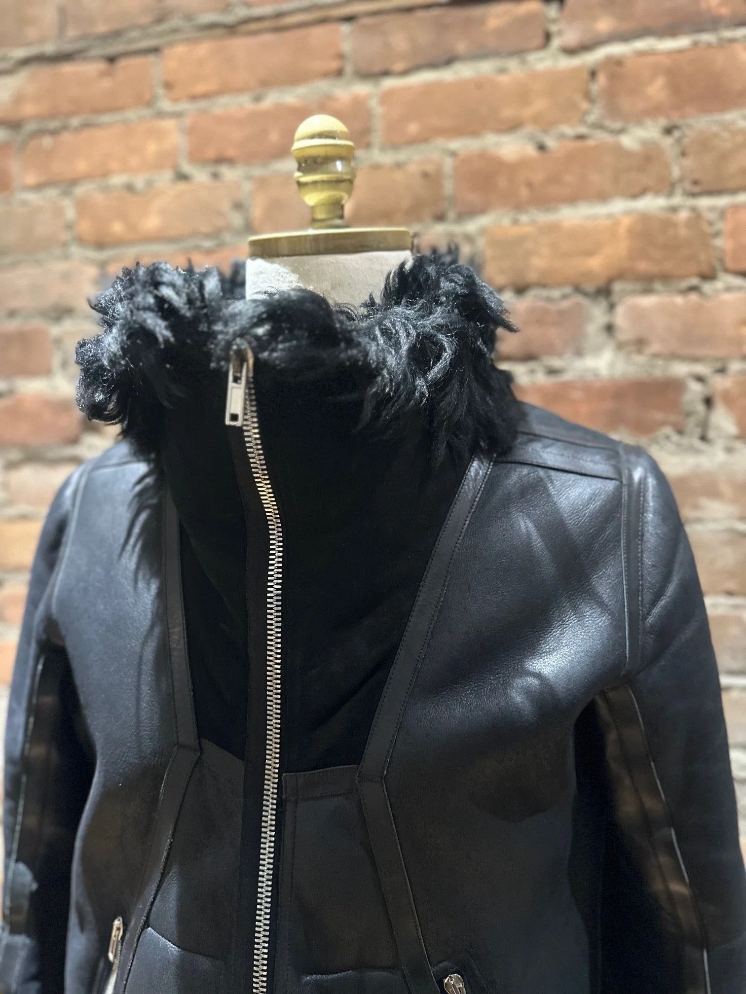 Rick Owens Rick Owens Shearling-Lined Coat - Black Fur Neck Size US M / EU 48-50 / 2 - 4 Thumbnail