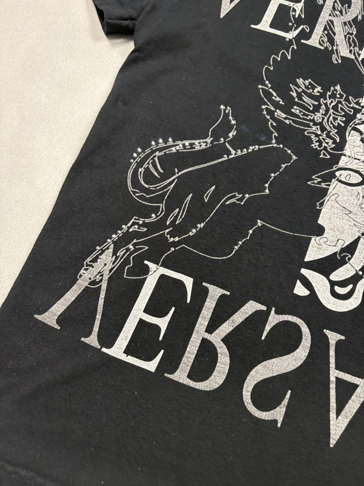 Versace Versace Classic Archive 90s Crystal Graphic T Shirt Vintage Size M / US 6-8 / IT 42-44 - 9 Thumbnail