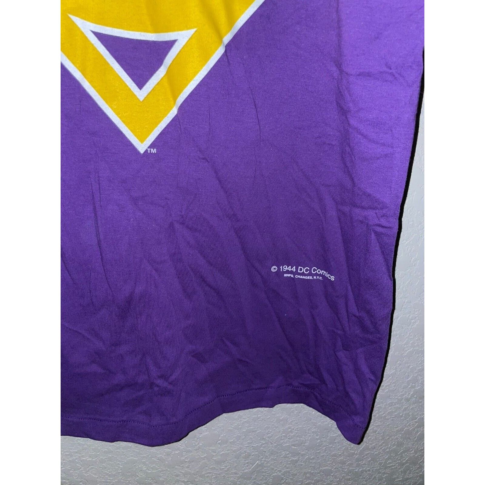 Vintage Vintage DC Comics Superman Shirt Purple Yellow Logo 90s VTG Size US L / EU 52-54 / 3 - 5 Thumbnail