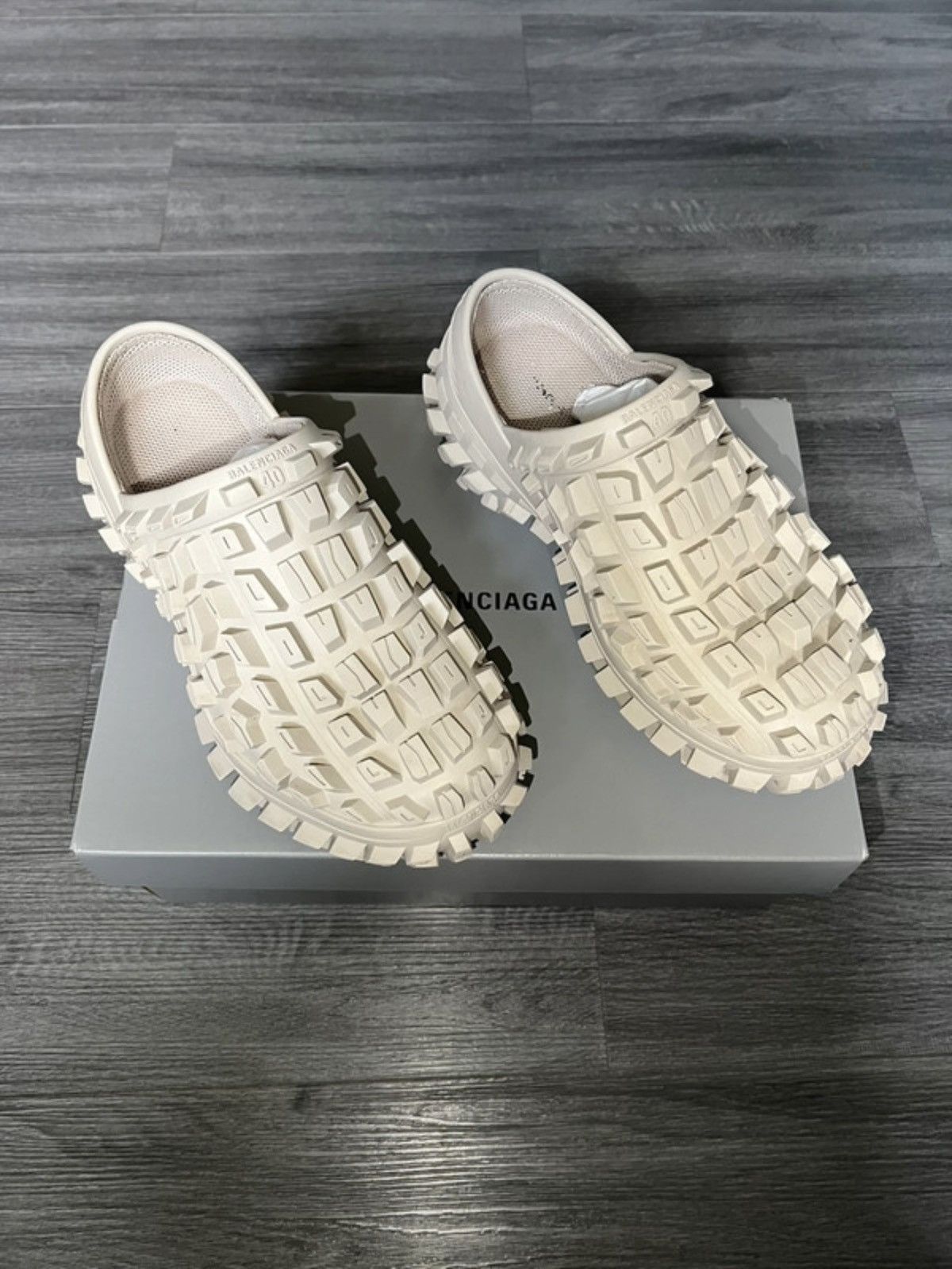 Balenciaga Balenciaga Sunday Mules | Grailed