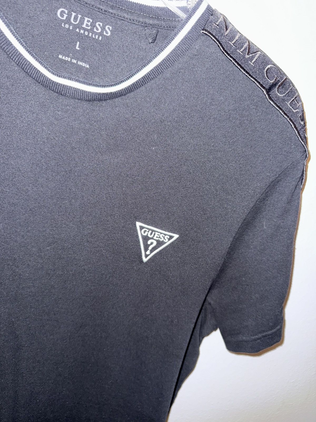 Guess GUESS Logo Short Sleeve T-Shirt - Men's Size Medium - Black Size US L / EU 52-54 / 3 - 2 Thumbnail