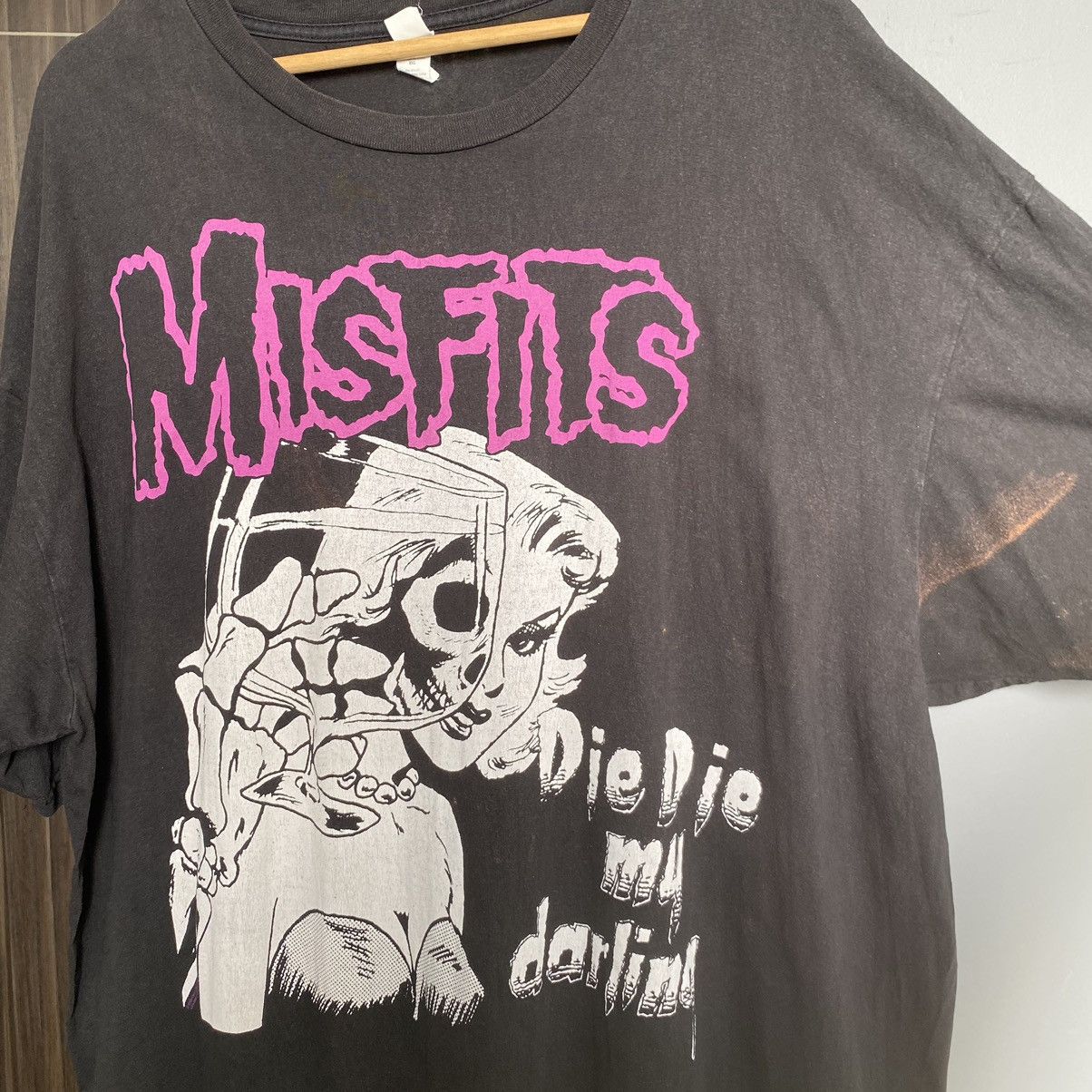 Misfits Thrashed Faded Vintage Y2K Misfits Punk Band ERD GRUNGE TEE Size US XXL / EU 58 / 5 - 3 Thumbnail