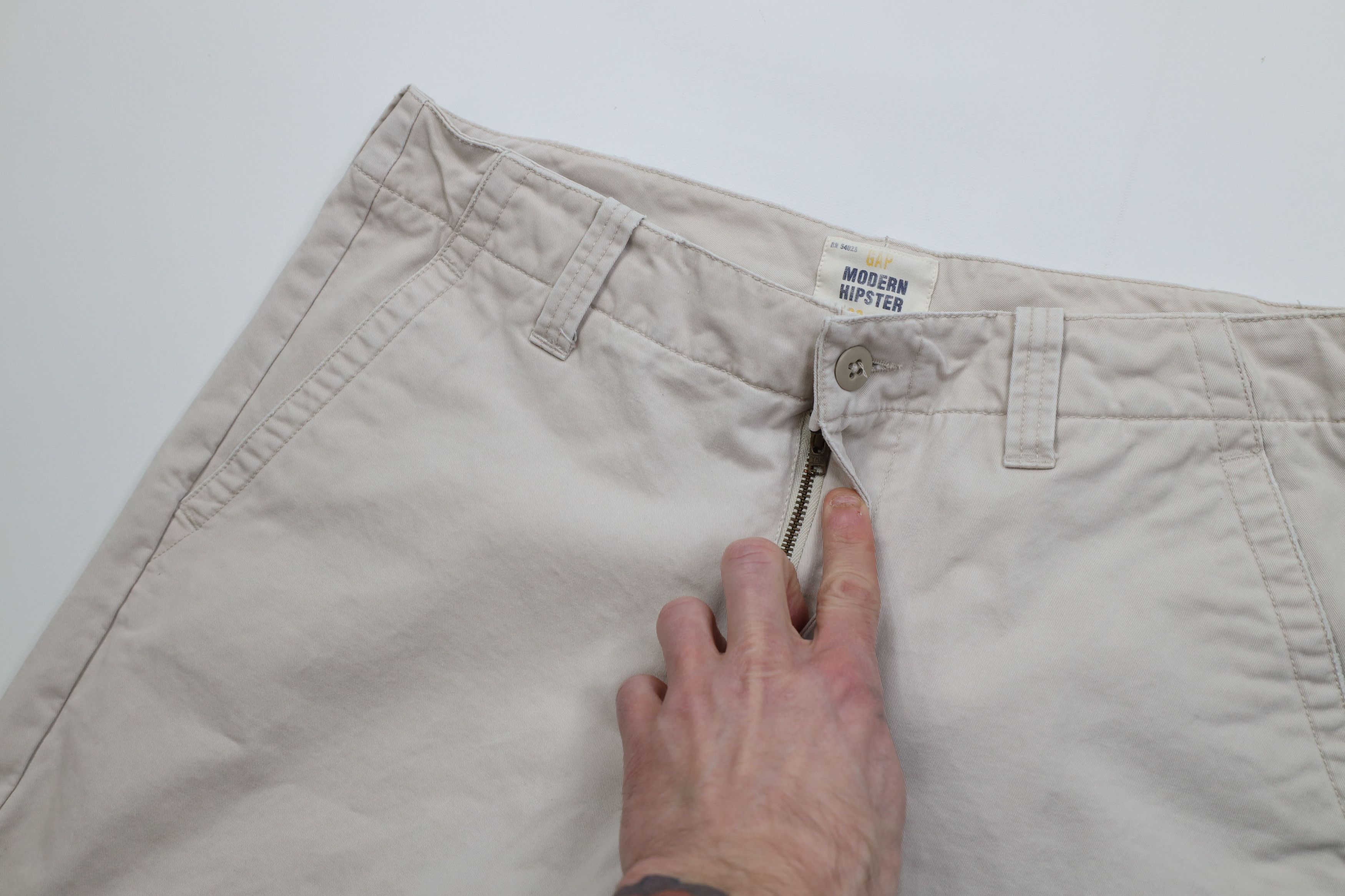 Gap Vintage Y2K Gap Modern Hipster Wide Leg Chino Pants Beige Size US 33 - 7 Thumbnail