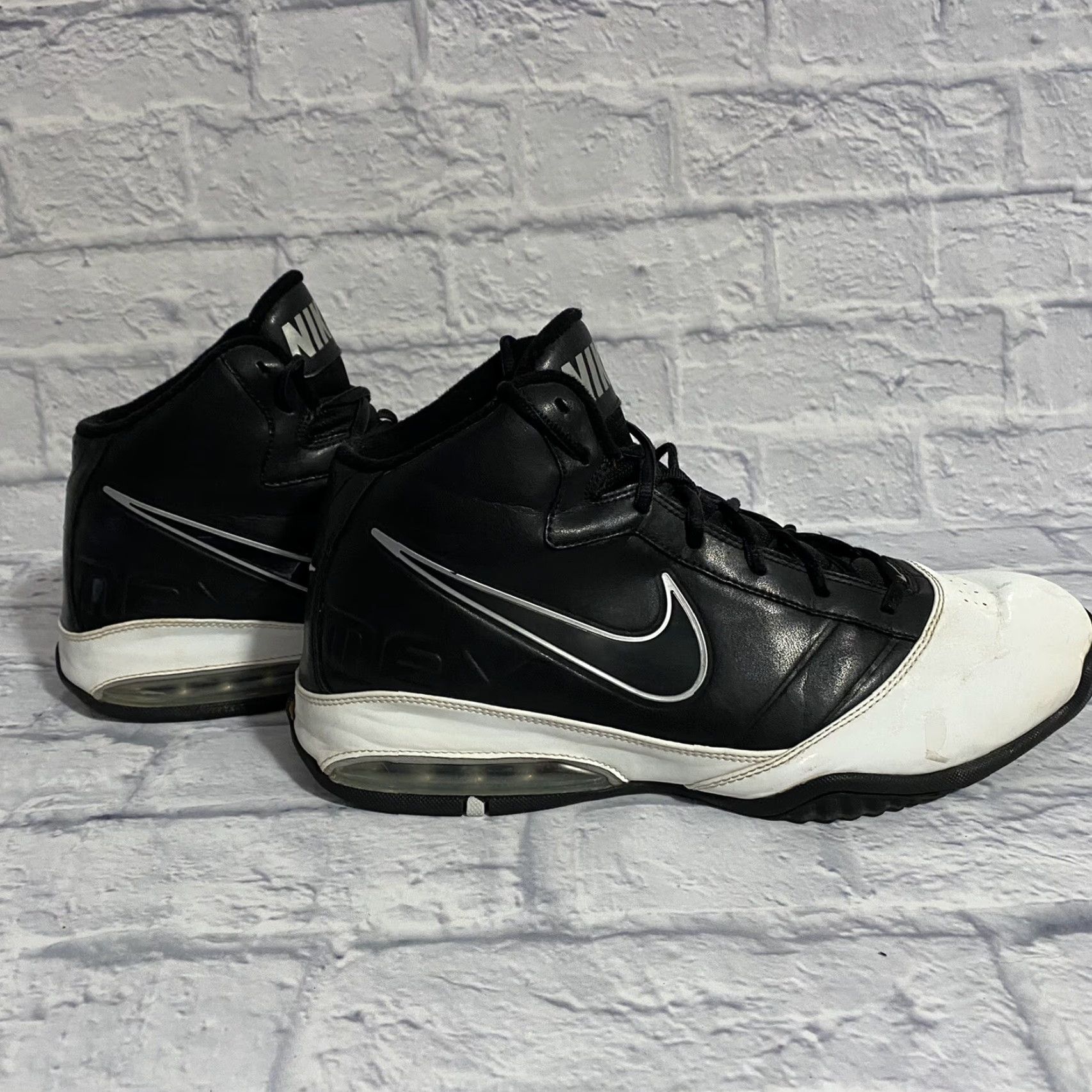 Nike Nike Air Max Turnaround Black / White Athletic Sneakers Men’s Size 12 386237-005 Sneakers Athletic Nike Men Classic Basketball Outdoor Sports 2010 Size US 11 / EU 44 - 5 Thumbnail
