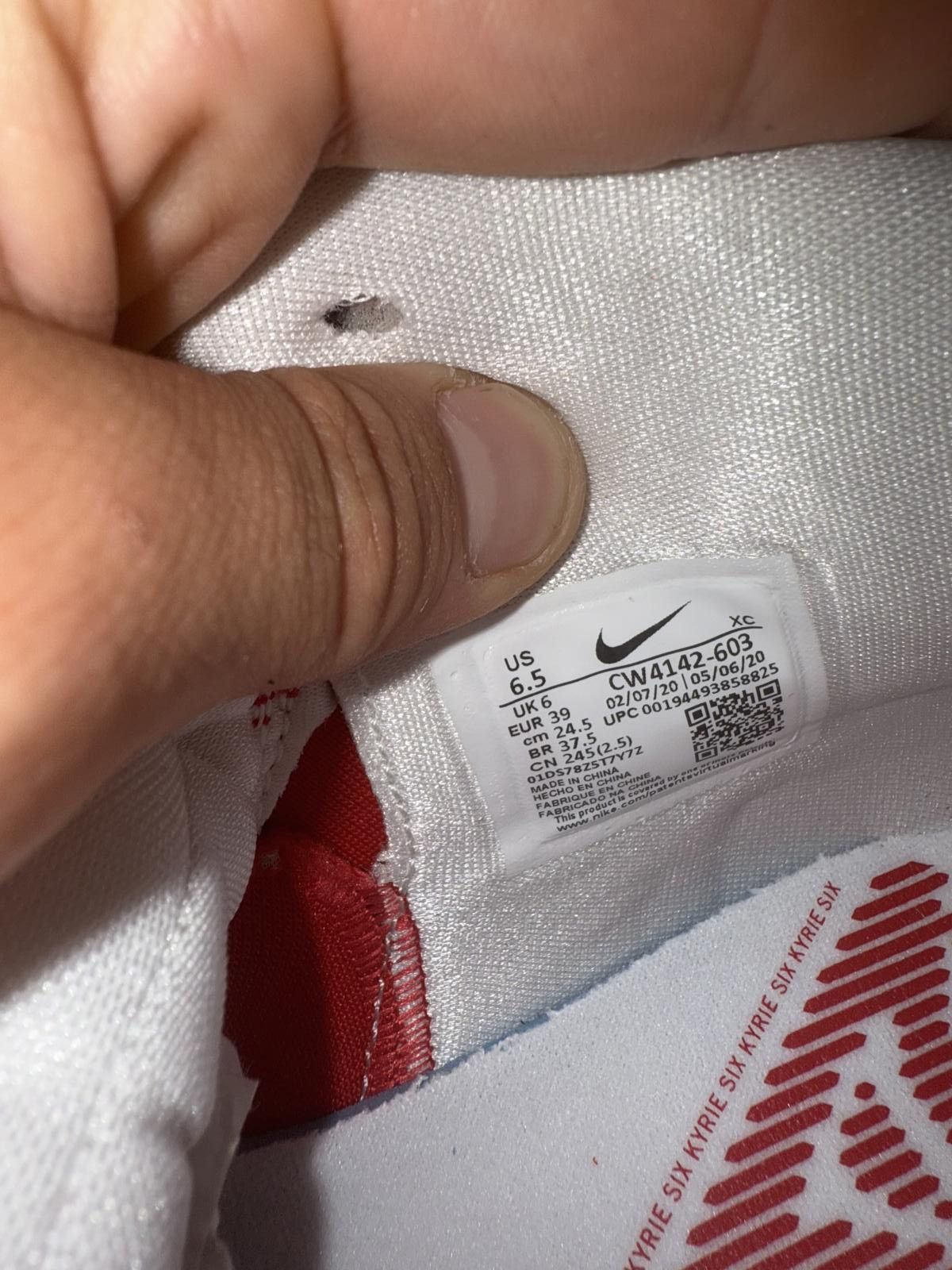 Nike Nike Kyrie 6 TB University Red Size US 9 / EU 42 - 12 Thumbnail