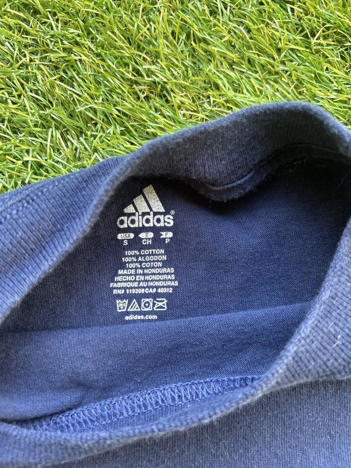 Adidas 2008 Notre Dame Football “Wake Up The Echoes” Adidas T Shirt Size US S / EU 44-46 / 1 - 3 Thumbnail