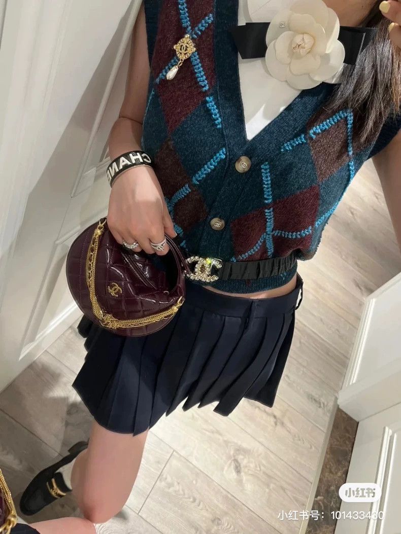 Chanel Chanel 24A blue and green knitted diamond plaid cardigan ve Size XS / US 0-2 / IT 36-38 - 1 Thumbnail
