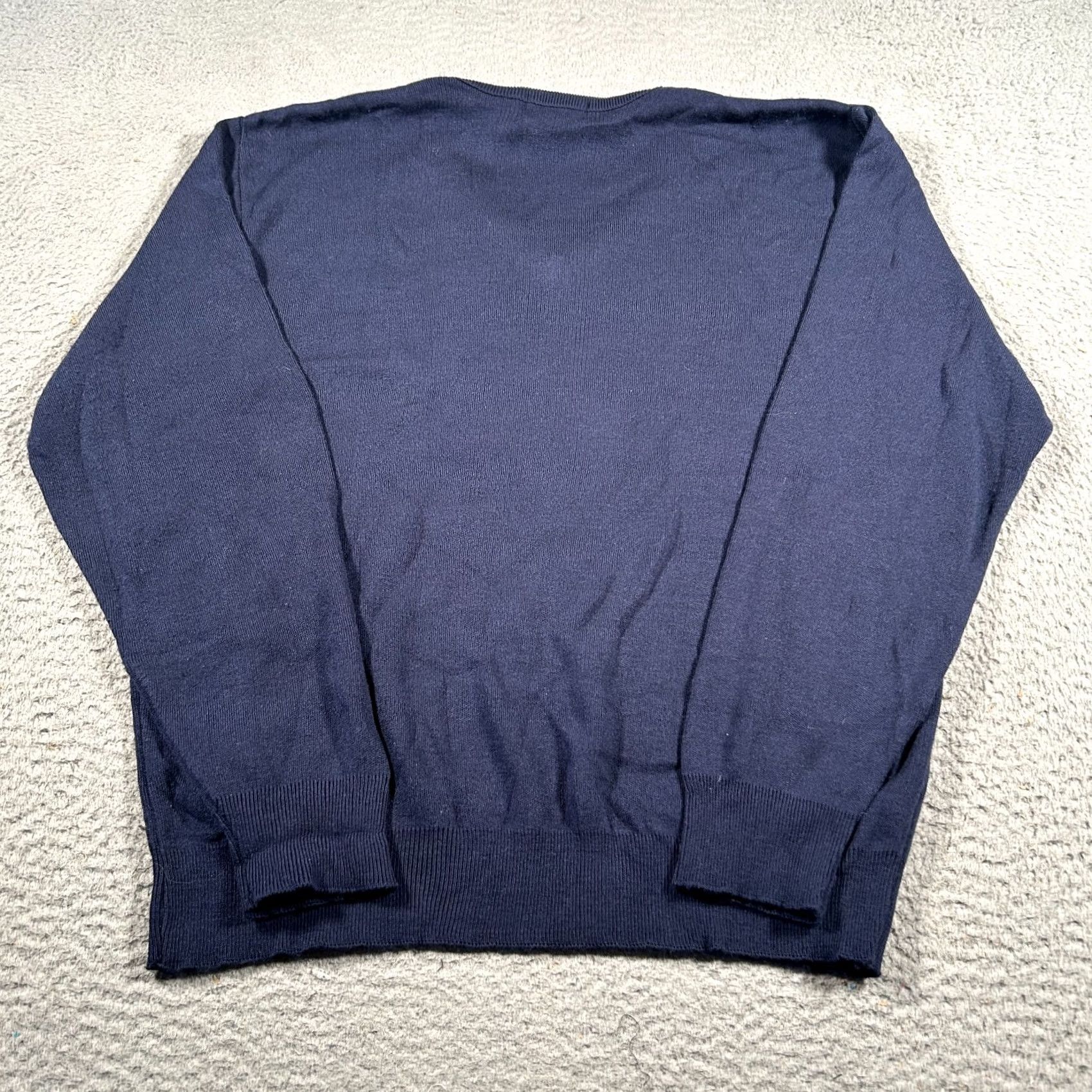 Izod VINTAGE Izod Sweater Men L V-Neck Pullover Blue Acrylic Embroidered Logo 90s Size US L / EU 52-54 / 3 - 2 Thumbnail
