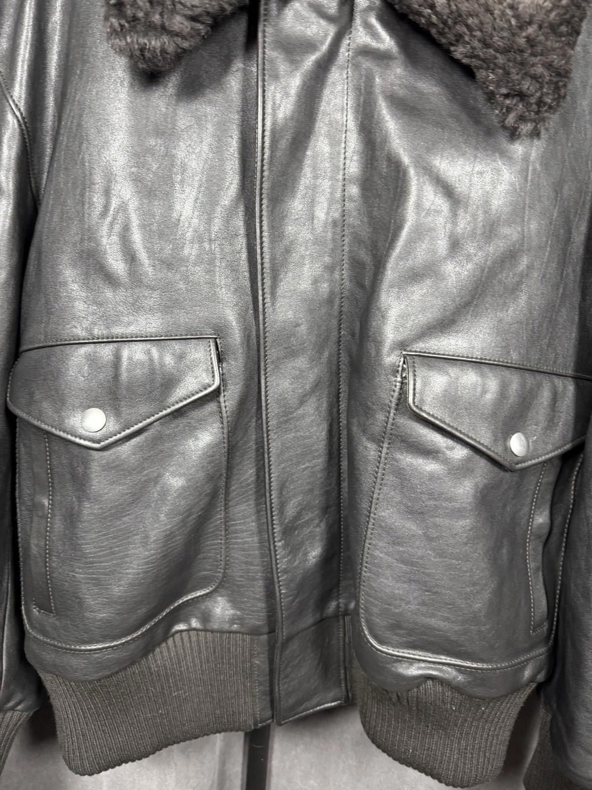 Burberry Burberry Shearling-Collar Long Sleeved Calf Grain Leather Size US L / EU 52-54 / 3 - 5 Thumbnail