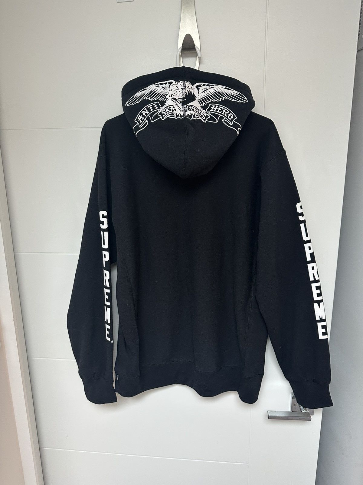 Supreme Supreme Anti Hero Sweatshirt Size US XL / EU 56 / 4 - 1 Thumbnail