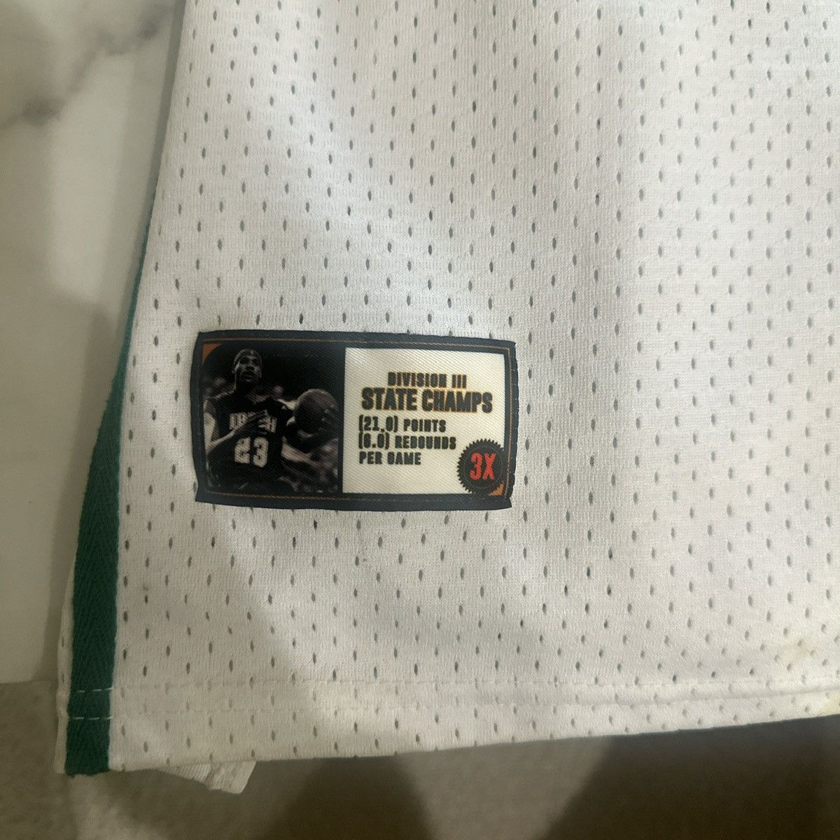 Other LeBron James St. Vincent–St.Mary#23 High School Jersey(BNWT) Size US M / EU 48-50 / 2 - 4 Thumbnail